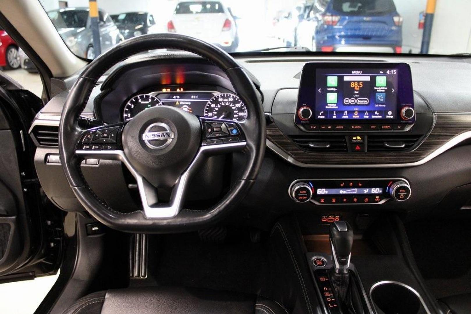 2019 Super Black Clearcoat /Charcoal Nissan Altima 2.5 SL (1N4BL4EV8KC) with an 2.5L 4-Cylinder DOHC 16V engine, CVT transmission, located at 15300 Midway Rd., Addison, TX, 75001, (972) 702-0011, 32.958321, -96.838074 - Photo#16