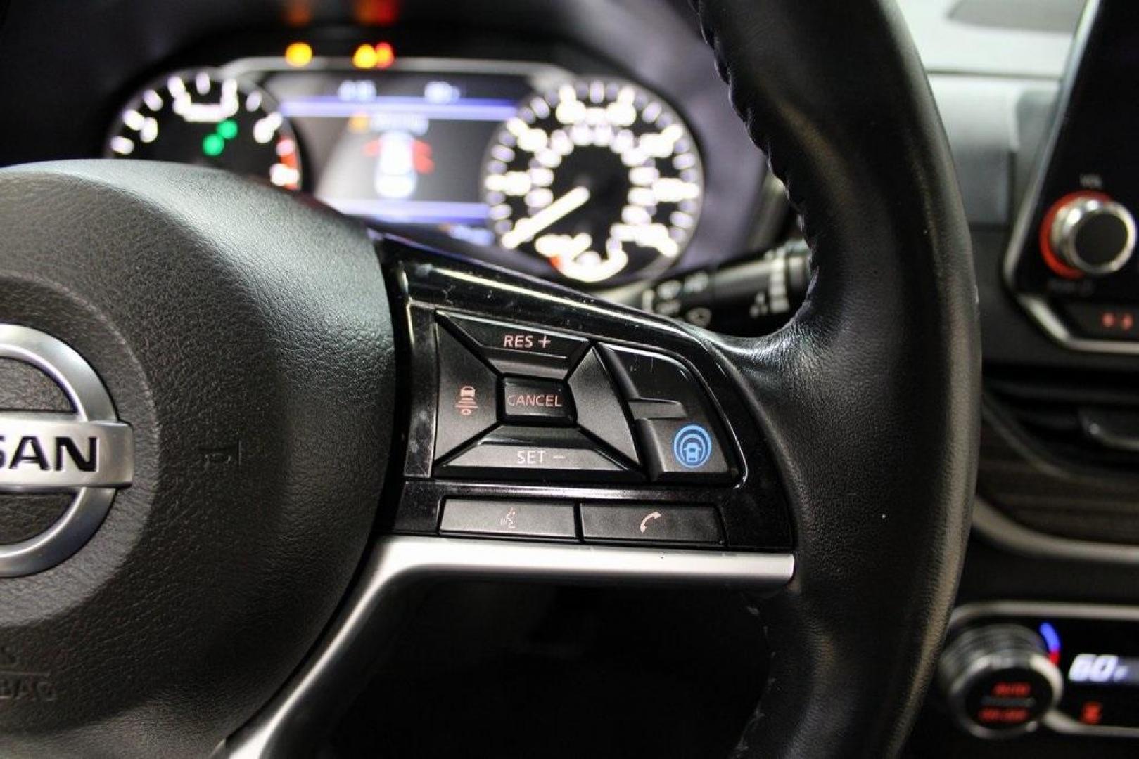 2019 Super Black Clearcoat /Charcoal Nissan Altima 2.5 SL (1N4BL4EV8KC) with an 2.5L 4-Cylinder DOHC 16V engine, CVT transmission, located at 15300 Midway Rd., Addison, TX, 75001, (972) 702-0011, 32.958321, -96.838074 - Photo#23
