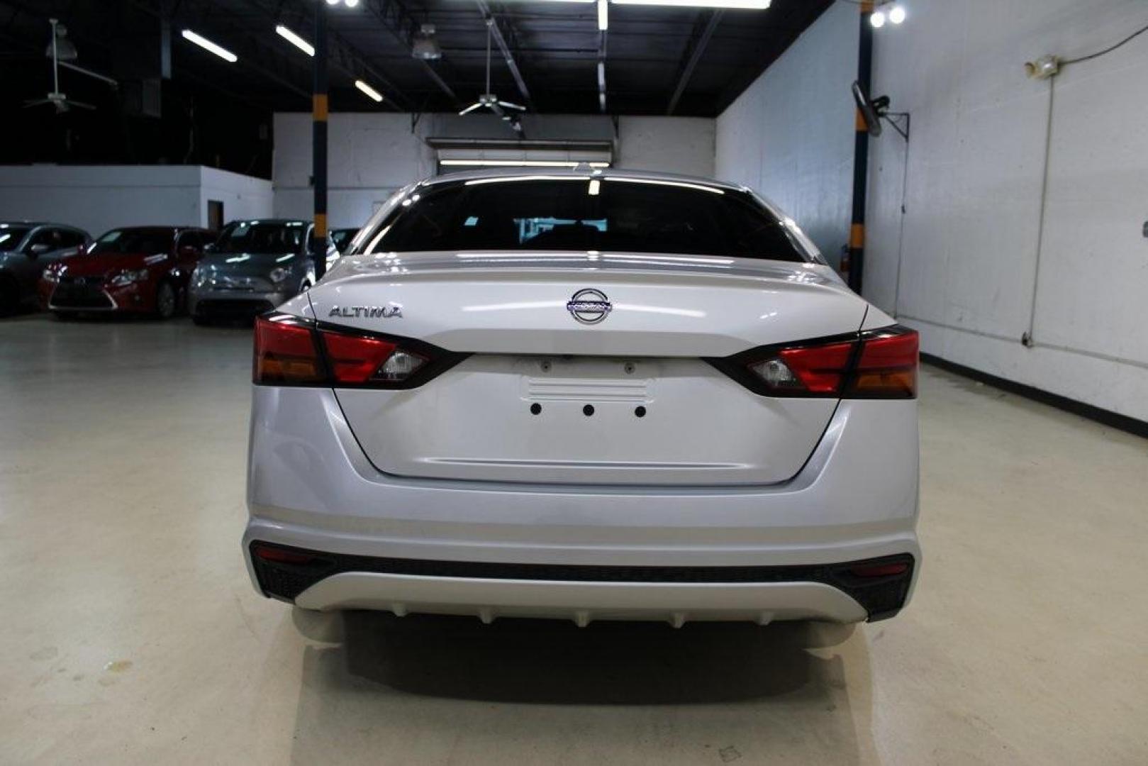 2020 Brilliant Silver Metallic /Charcoal Nissan Altima 2.5 S (1N4BL4BV5LC) with an 2.5L 4-Cylinder DOHC 16V engine, CVT transmission, located at 15300 Midway Rd., Addison, TX, 75001, (972) 702-0011, 32.958321, -96.838074 - Photo#7
