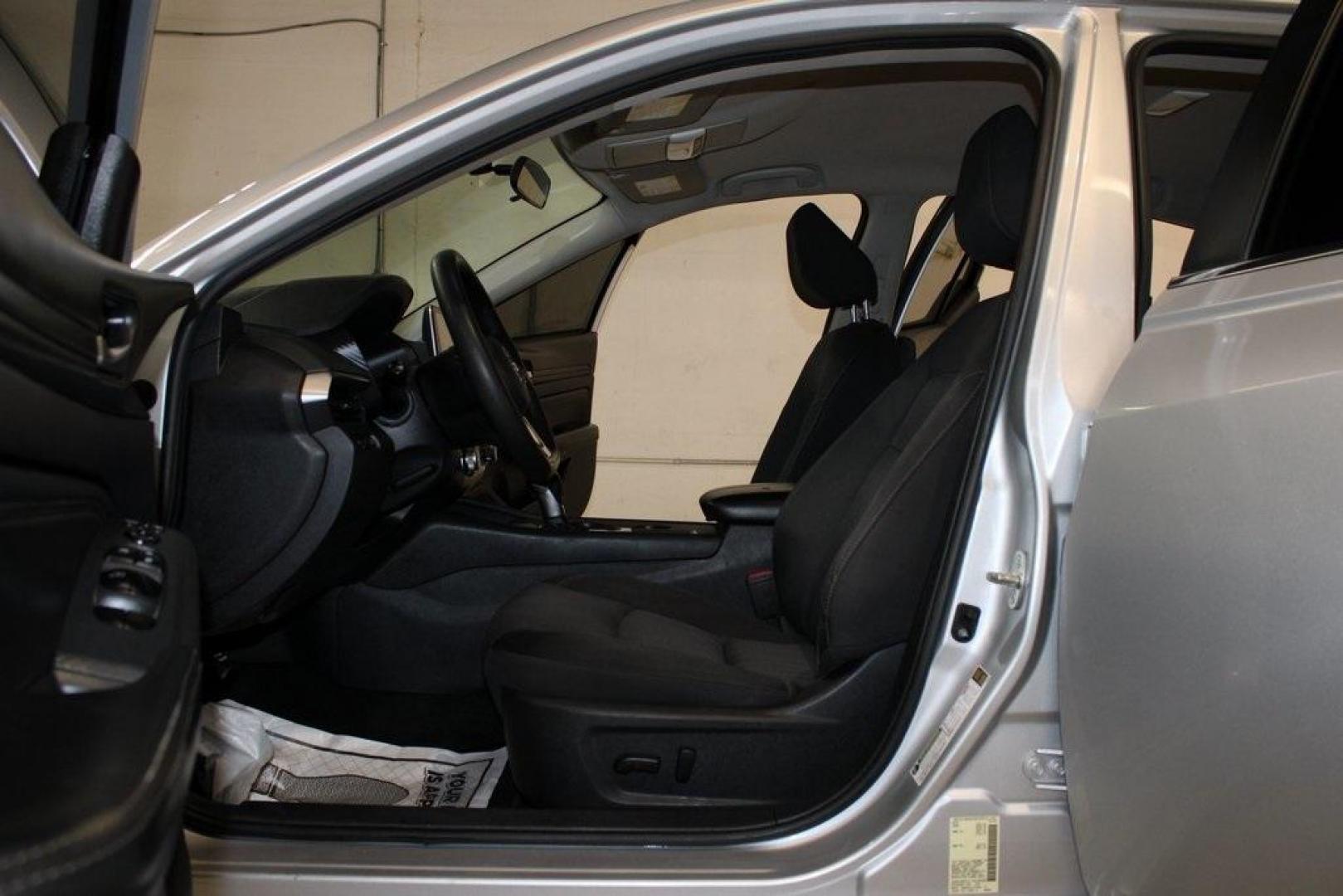 2020 Brilliant Silver Metallic /Charcoal Nissan Altima 2.5 S (1N4BL4BV5LC) with an 2.5L 4-Cylinder DOHC 16V engine, CVT transmission, located at 15300 Midway Rd., Addison, TX, 75001, (972) 702-0011, 32.958321, -96.838074 - Photo#13