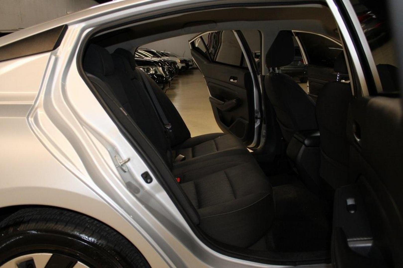 2020 Brilliant Silver Metallic /Charcoal Nissan Altima 2.5 S (1N4BL4BV5LC) with an 2.5L 4-Cylinder DOHC 16V engine, CVT transmission, located at 15300 Midway Rd., Addison, TX, 75001, (972) 702-0011, 32.958321, -96.838074 - Photo#15