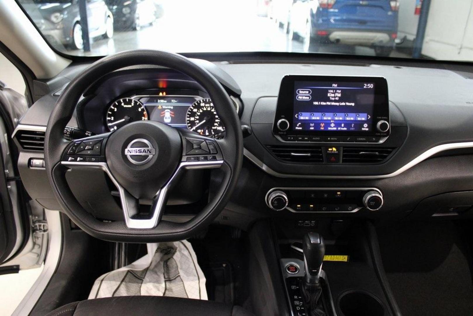 2020 Brilliant Silver Metallic /Charcoal Nissan Altima 2.5 S (1N4BL4BV5LC) with an 2.5L 4-Cylinder DOHC 16V engine, CVT transmission, located at 15300 Midway Rd., Addison, TX, 75001, (972) 702-0011, 32.958321, -96.838074 - Photo#16