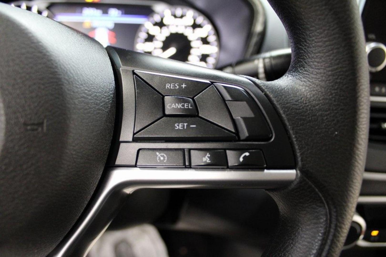 2020 Brilliant Silver Metallic /Charcoal Nissan Altima 2.5 S (1N4BL4BV5LC) with an 2.5L 4-Cylinder DOHC 16V engine, CVT transmission, located at 15300 Midway Rd., Addison, TX, 75001, (972) 702-0011, 32.958321, -96.838074 - Photo#22