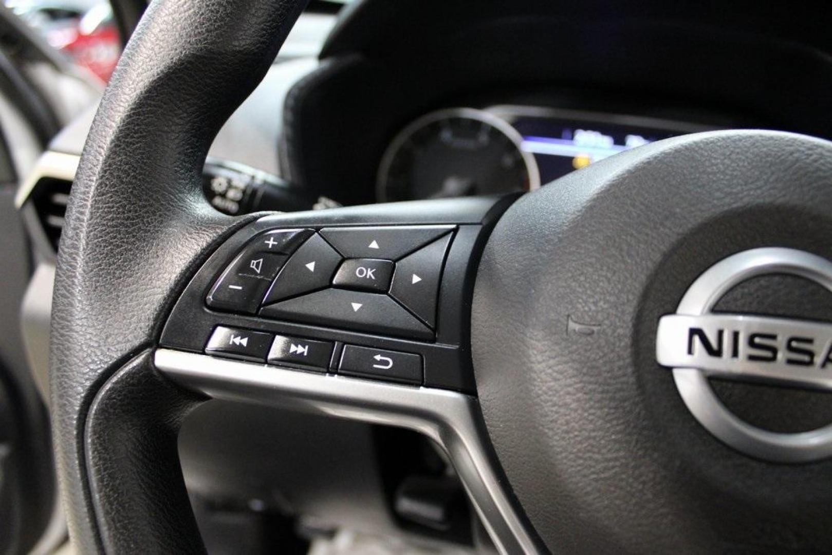 2020 Brilliant Silver Metallic /Charcoal Nissan Altima 2.5 S (1N4BL4BV5LC) with an 2.5L 4-Cylinder DOHC 16V engine, CVT transmission, located at 15300 Midway Rd., Addison, TX, 75001, (972) 702-0011, 32.958321, -96.838074 - Photo#23