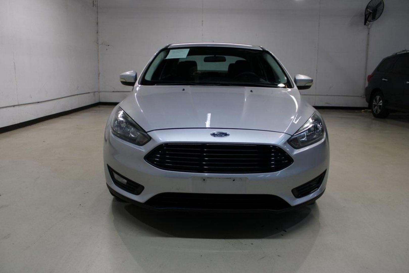 2016 Ingot Silver /Black Ford Focus SE (1FADP3FE5GL) with an EcoBoost 1.0L I3 GTDi DOHC Turbocharged VCT engine, Automatic transmission, located at 15300 Midway Rd., Addison, TX, 75001, (972) 702-0011, 32.958321, -96.838074 - Photo#5