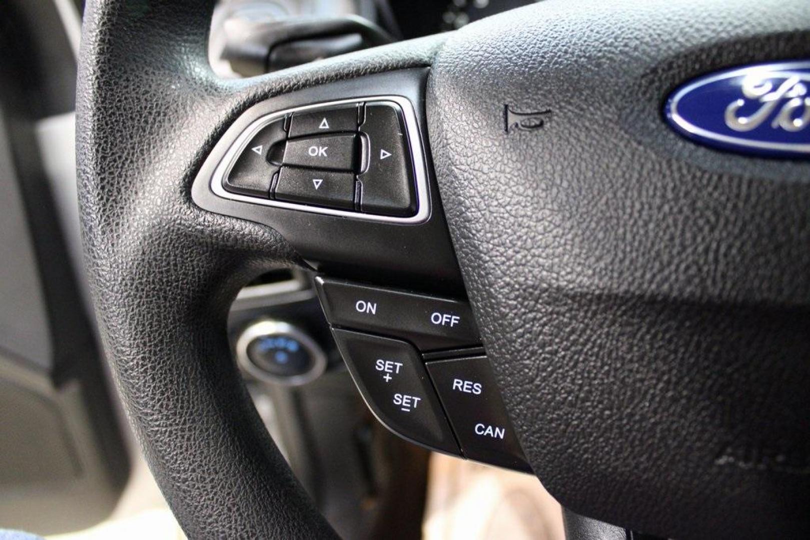 2016 Ingot Silver /Black Ford Focus SE (1FADP3FE5GL) with an EcoBoost 1.0L I3 GTDi DOHC Turbocharged VCT engine, Automatic transmission, located at 15300 Midway Rd., Addison, TX, 75001, (972) 702-0011, 32.958321, -96.838074 - Photo#22