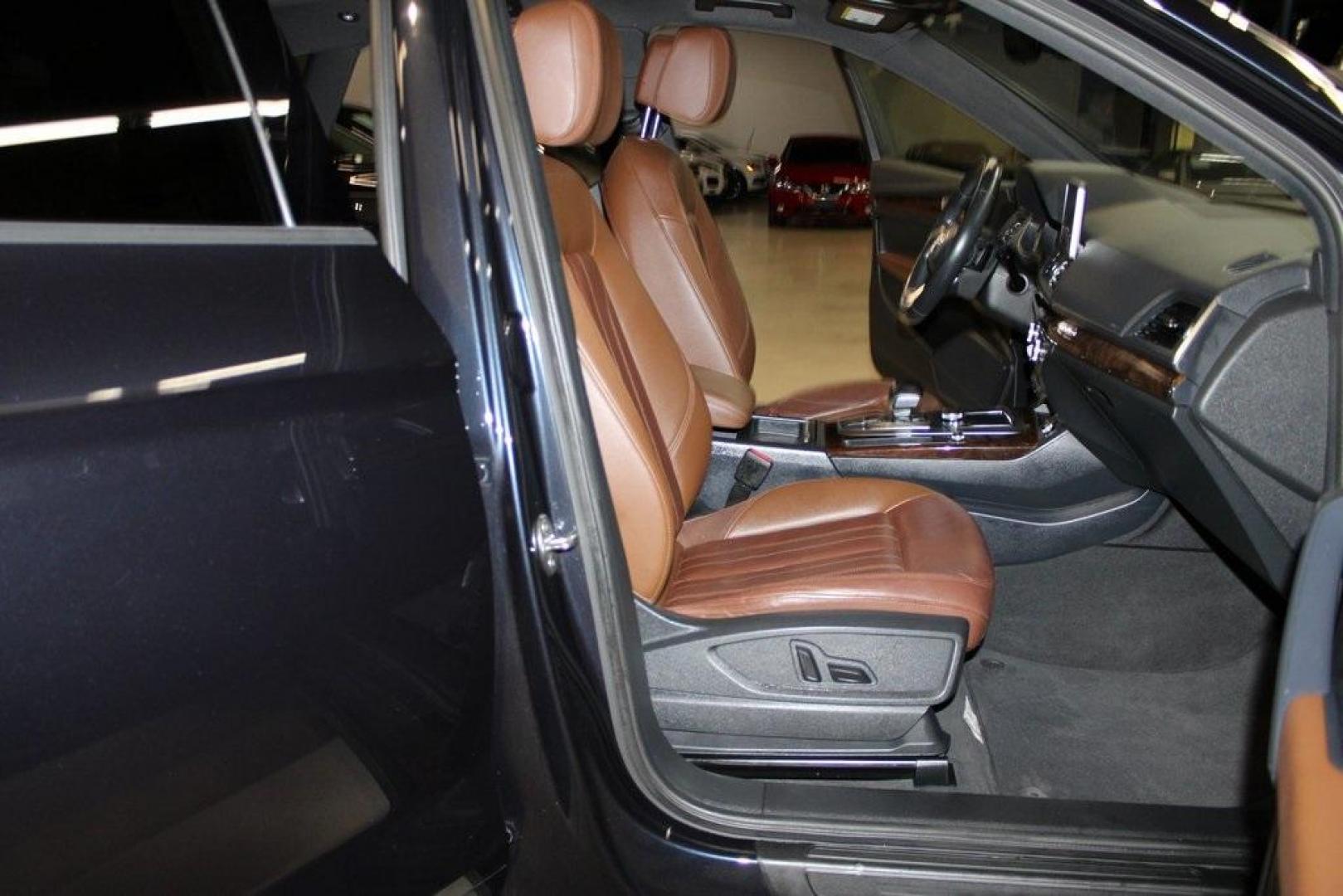 2018 Moonlight Blue /Brown Audi Q5 2.0T (WA1ANAFY4J2) with an 2.0L TFSI engine, Automatic transmission, located at 15300 Midway Rd., Addison, TX, 75001, (972) 702-0011, 32.958321, -96.838074 - Photo#11