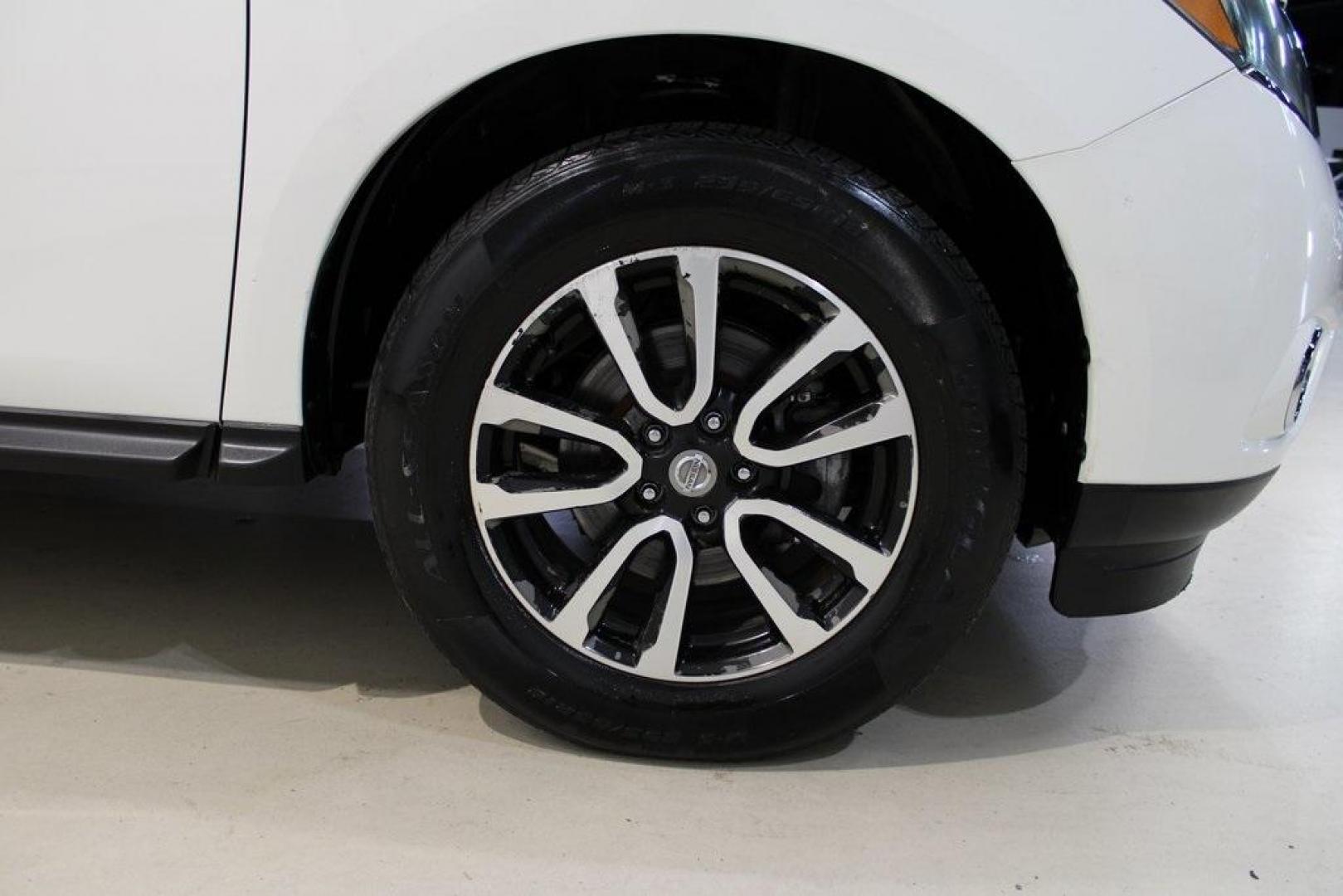 2015 Glacier White /Charcoal Nissan Pathfinder SV (5N1AR2MM9FC) with an 3.5L V6 engine, CVT transmission, located at 15300 Midway Rd., Addison, TX, 75001, (972) 702-0011, 32.958321, -96.838074 - 2015 Nissan Pathfinder SV<br>Now Available at Midway Auto Group Addison, Texas<br><br>Roomy, capable, and family-approved, the 2015 Nissan Pathfinder SV delivers the comfort, versatility, and power you need in a midsize SUV. With three rows of seating, a smooth V6 engine, and user-friendly tech, th - Photo#12