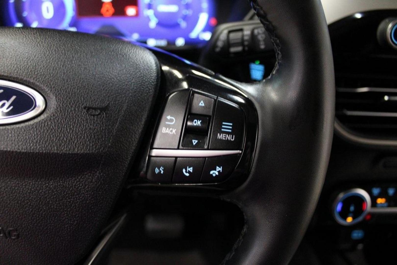 2022 Star White Metallic Tri-Coat /Ebony Ford Escape SEL (1FMCU0H65NU) with an 1.5L EcoBoost engine, Automatic transmission, located at 15300 Midway Rd., Addison, TX, 75001, (972) 702-0011, 32.958321, -96.838074 - Photo#25