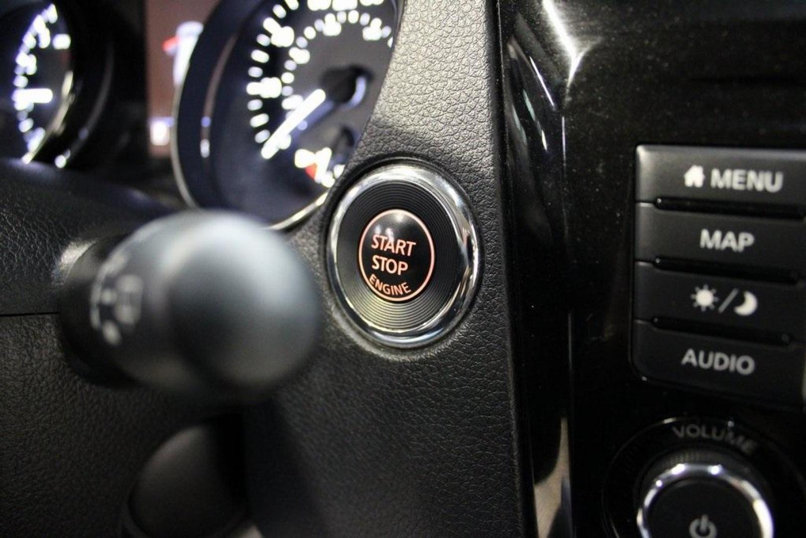 2020 Magnetic Black Pearl /Charcoal Nissan Rogue Sport SL (JN1BJ1CW2LW) with an 2.0L DOHC engine, CVT transmission, located at 15300 Midway Rd., Addison, TX, 75001, (972) 702-0011, 32.958321, -96.838074 - Photo#21