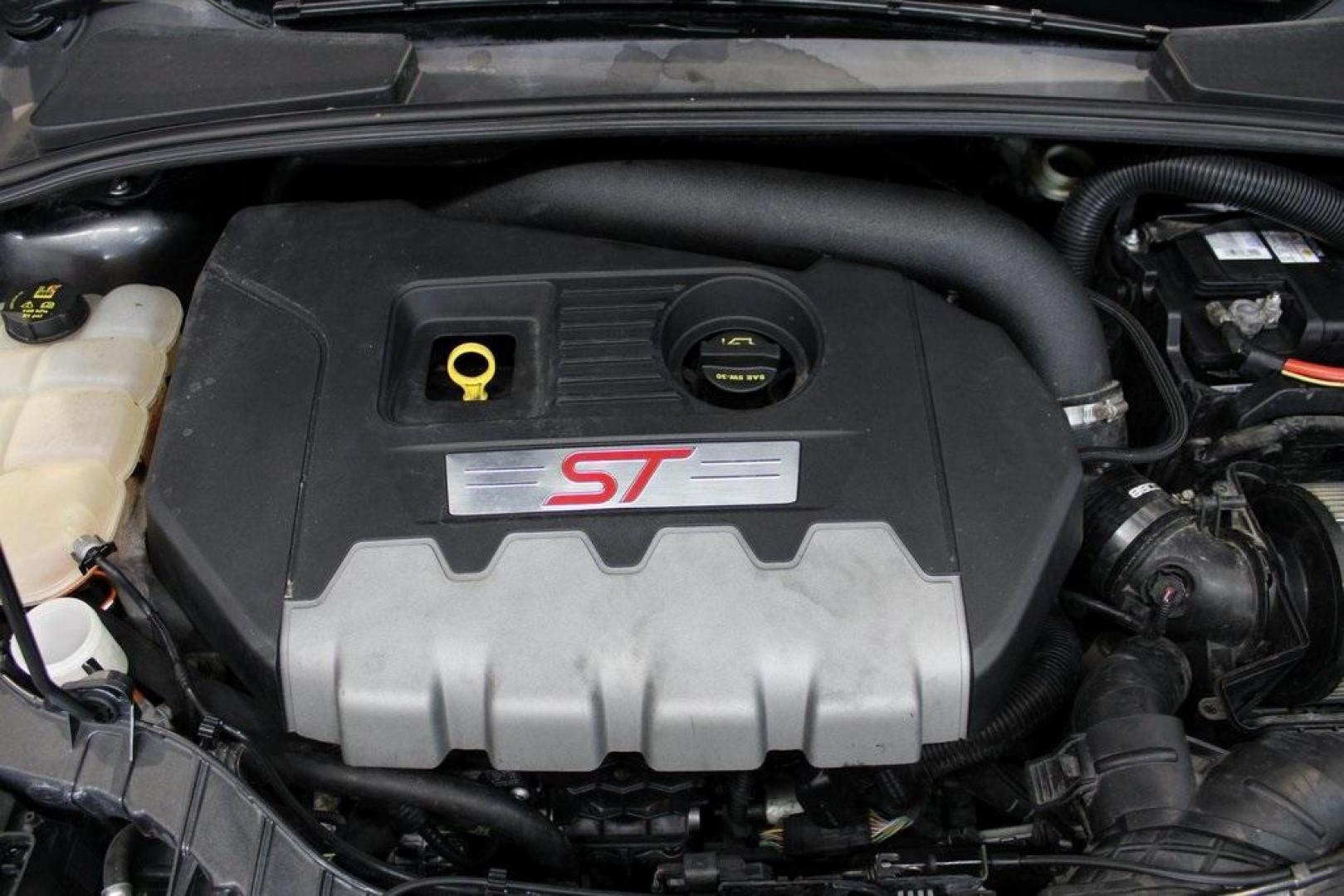 2017 Magnetic /Black Ford Focus ST (1FADP3L94HL) with an 2.0L GTDi engine, Manual transmission, located at 15300 Midway Rd., Addison, TX, 75001, (972) 702-0011, 32.958321, -96.838074 - Photo#28