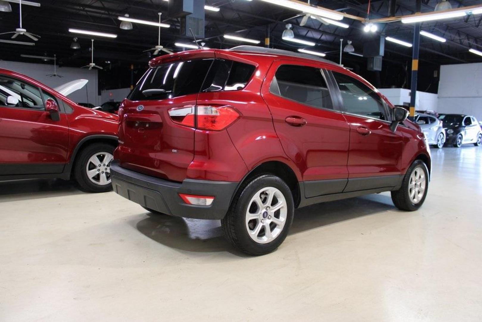 2021 Ruby Red Metallic Tinted Clearcoat /Ebony Black Ford EcoSport SE (MAJ3S2GE5MC) with an EcoBoost 1.0L I3 GTDi DOHC Turbocharged VCT engine, Automatic transmission, located at 15300 Midway Rd., Addison, TX, 75001, (972) 702-0011, 32.958321, -96.838074 - Photo#2