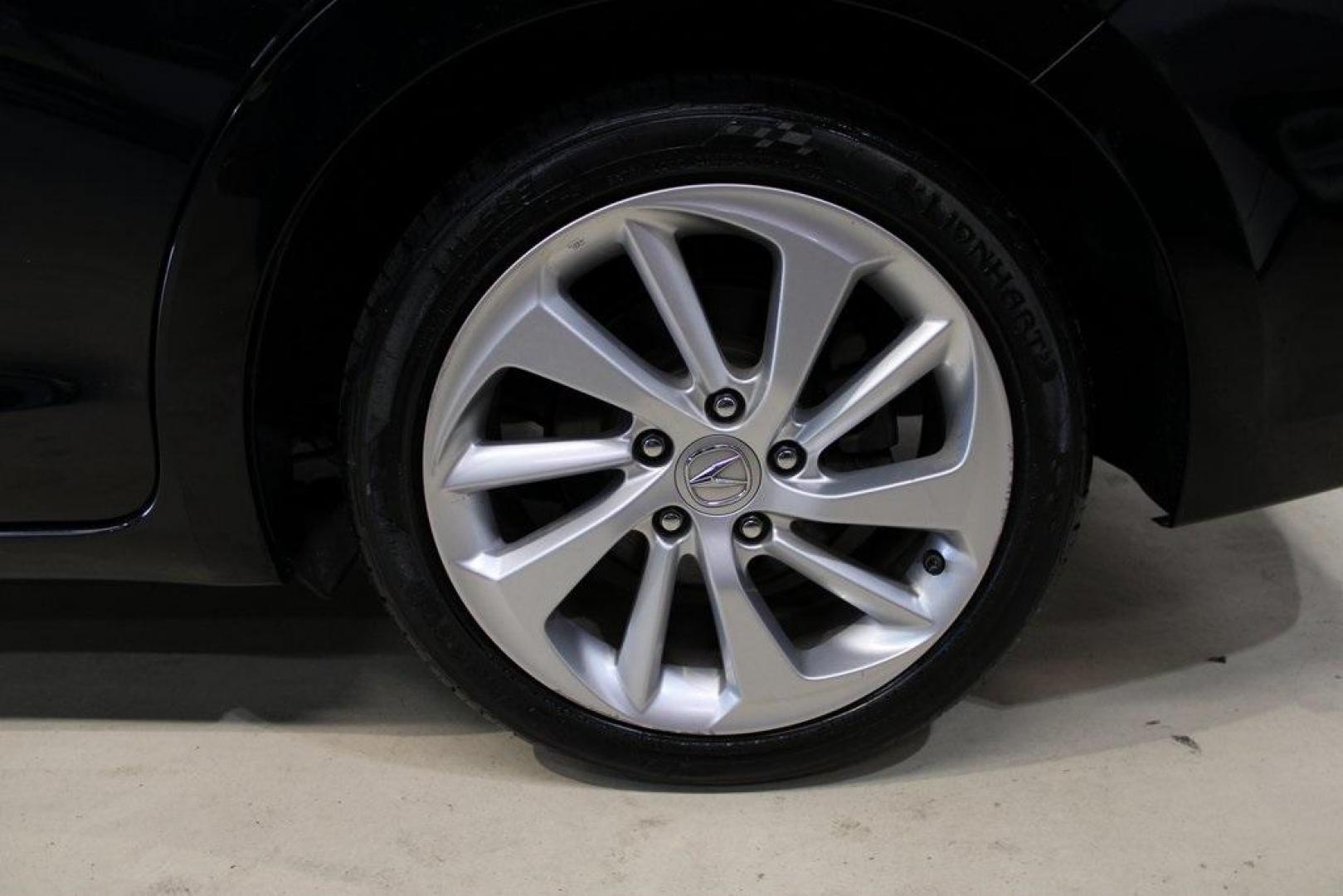 2017 Crystal Black Pearl /Ebony Acura ILX 2.4L (19UDE2F3XHA) with an I4 engine, Automatic transmission, located at 15300 Midway Rd., Addison, TX, 75001, (972) 702-0011, 32.958321, -96.838074 - Photo#9