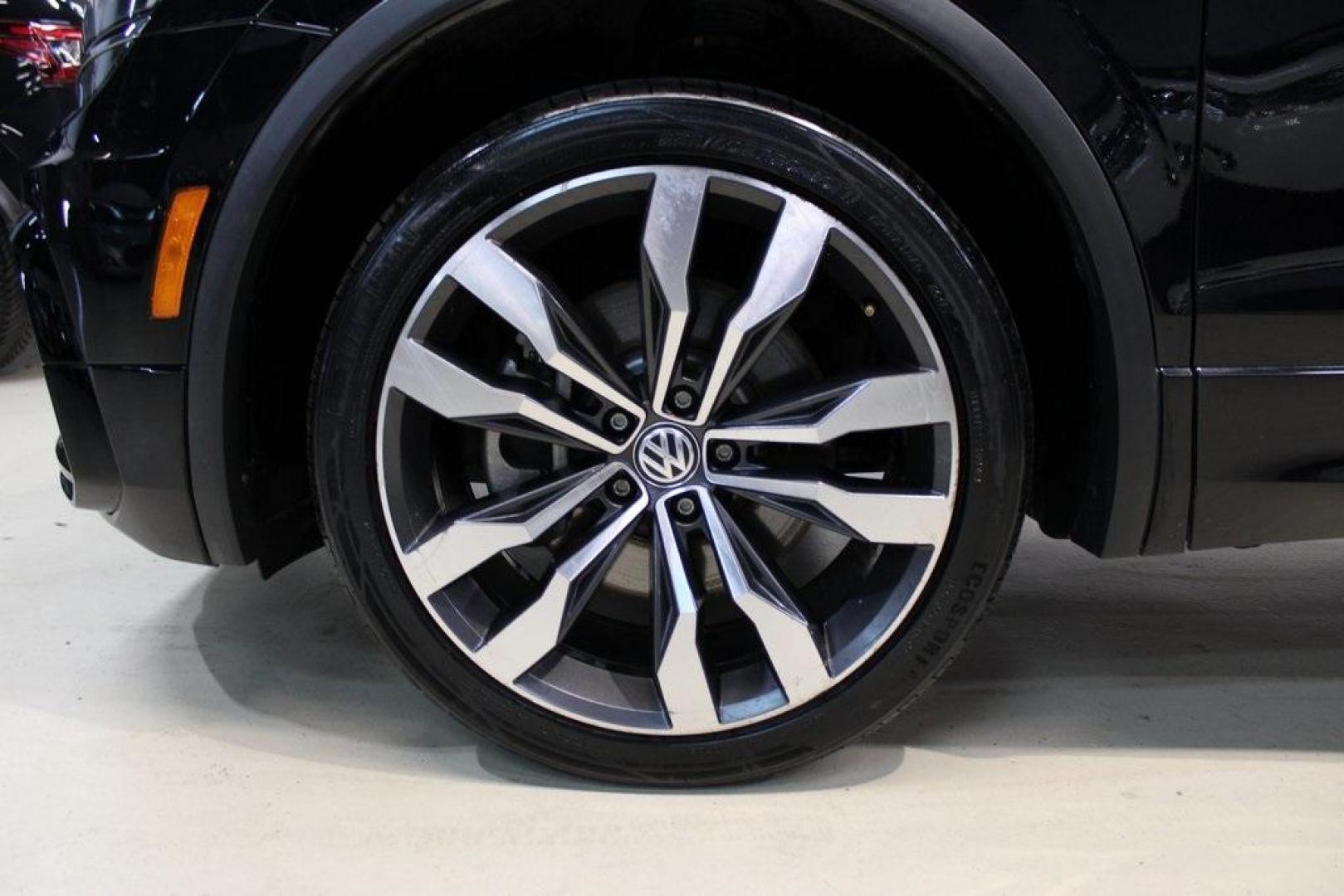 2021 Deep Black Pearl /Saffrano Orange and Black Volkswagen Tiguan 2.0T SEL Premium R-Line (3VV4B7AX4MM) with an 2.0L TSI DOHC engine, Automatic transmission, located at 15300 Midway Rd., Addison, TX, 75001, (972) 702-0011, 32.958321, -96.838074 - Photo#7
