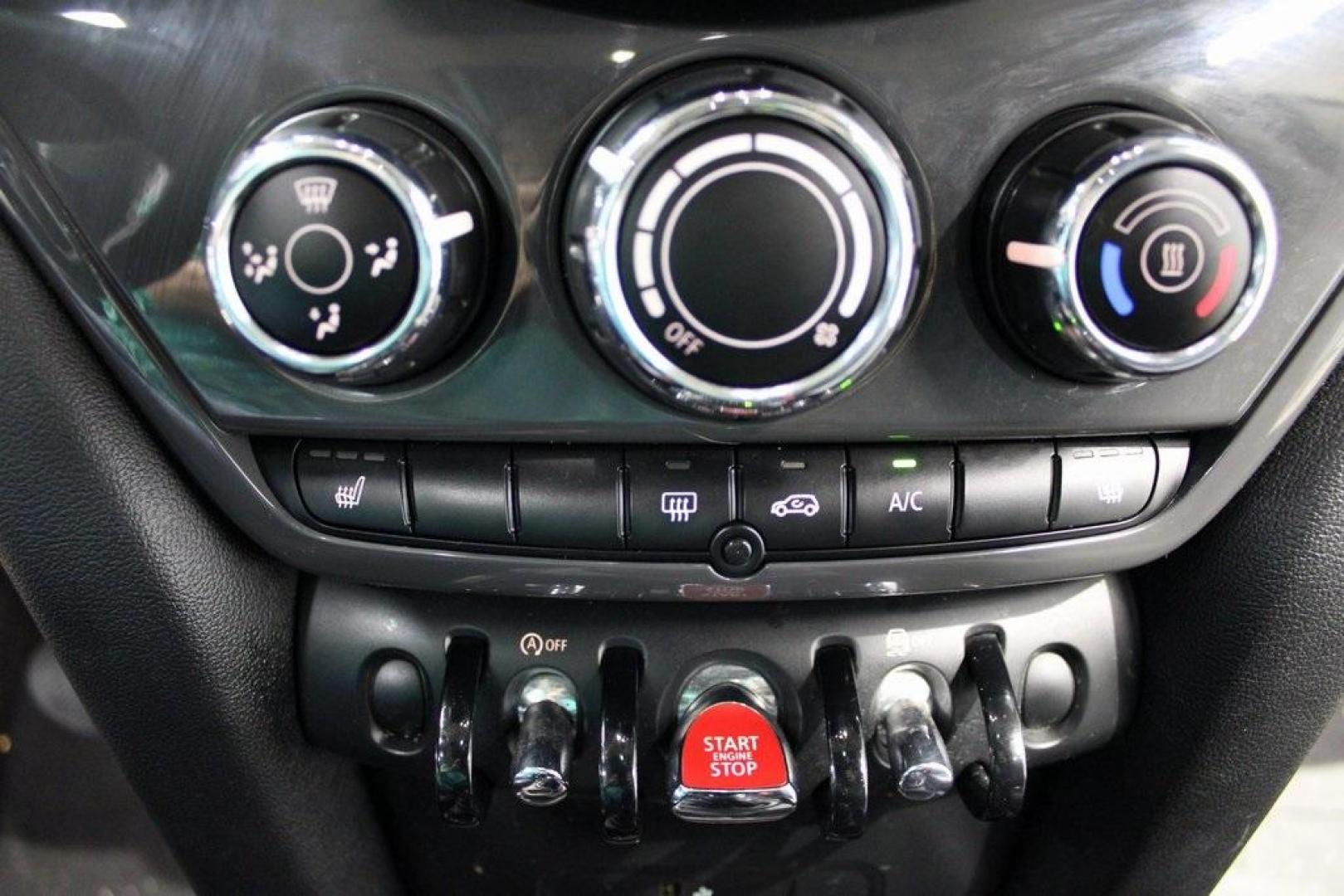 2019 Midnight Black Metallic /Carbon Black MINI Cooper Countryman Iconic (WMZYS7C55K3) with an 1.5L I-3 engine, Automatic transmission, located at 15300 Midway Rd., Addison, TX, 75001, (972) 702-0011, 32.958321, -96.838074 - 2019 MINI Countryman Cooper S ALL4<br>Now Available at Midway Auto Group Addison, Texas<br><br>Blending iconic MINI styling with SUV versatility, the 2019 MINI Countryman Cooper S ALL4 offers a fun-to-drive experience with added space, premium features, and all-wheel drive capability. Whether you'r - Photo#17