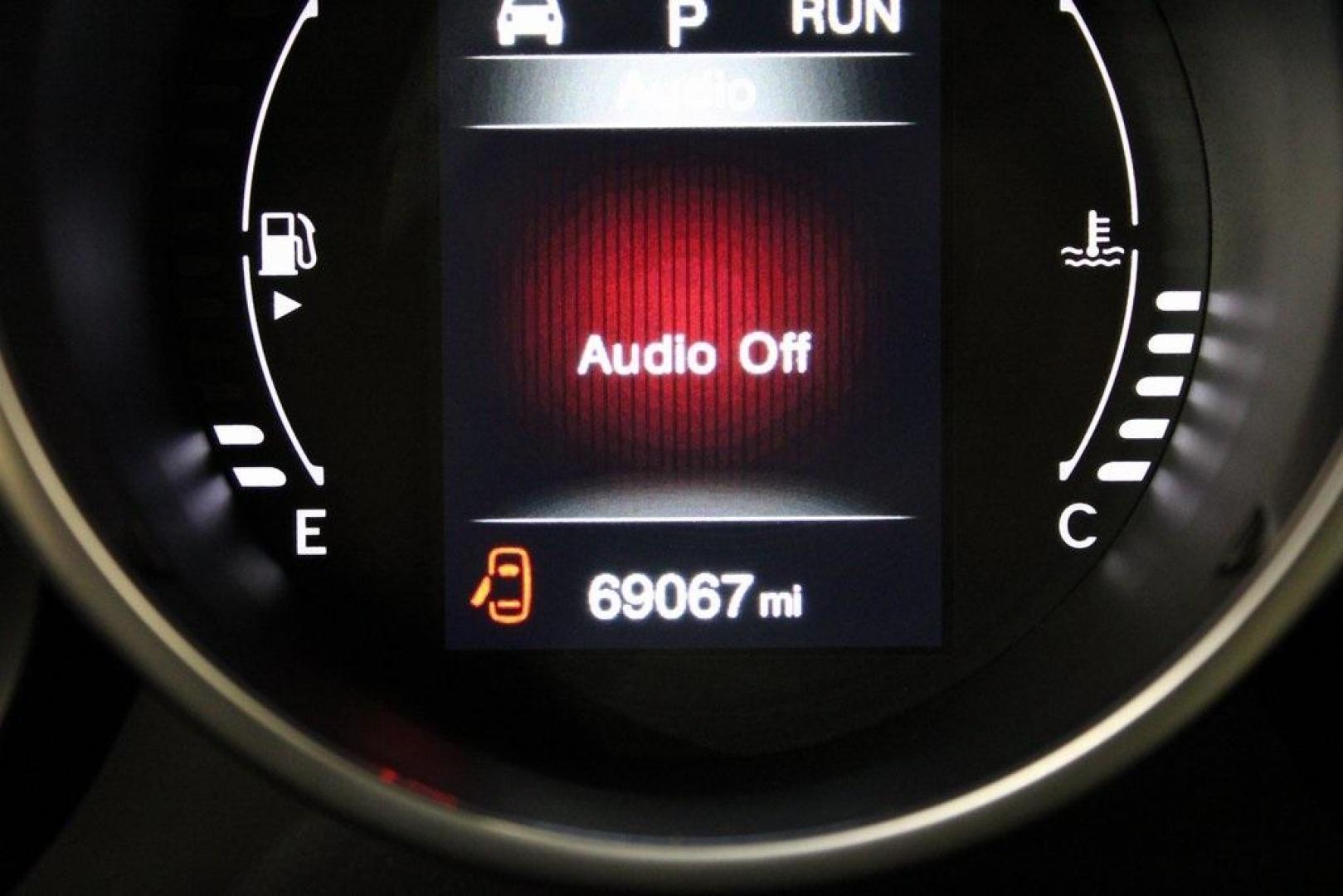2017 Grigio Graphite (Graphite Gray) /Lt Pebble Beige/Dk Slate Fiat 500X Lounge (ZFBCFYDB3HP) with an 2.4L I4 MultiAir engine, Automatic transmission, located at 15300 Midway Rd., Addison, TX, 75001, (972) 702-0011, 32.958321, -96.838074 - 2017 FIAT 500L Trekking<br>Now Available at Midway Auto Group Addison, Texas<br><br>Stand out from the crowd with the bold styling, roomy interior, and European flair of the 2017 FIAT 500L Trekking. This uniquely designed crossover blends urban-friendly dimensions with SUV-like practicality, offeri - Photo#21