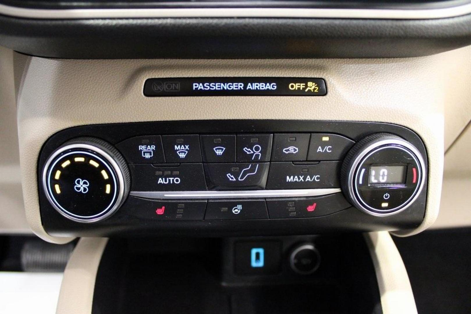 2020 Magnetic /Sandstone Ford Escape SEL (1FMCU0H6XLU) with an 1.5L EcoBoost engine, Automatic transmission, located at 15300 Midway Rd., Addison, TX, 75001, (972) 702-0011, 32.958321, -96.838074 - 2020 Ford Escape SEL<br>Now Available at Midway Auto Group Addison, Texas<br><br>Smart, efficient, and loaded with modern features, the 2020 Ford Escape SEL is a standout compact SUV that blends versatility, technology, and comfort. Whether you're commuting around DFW or heading out for a weekend t - Photo#20