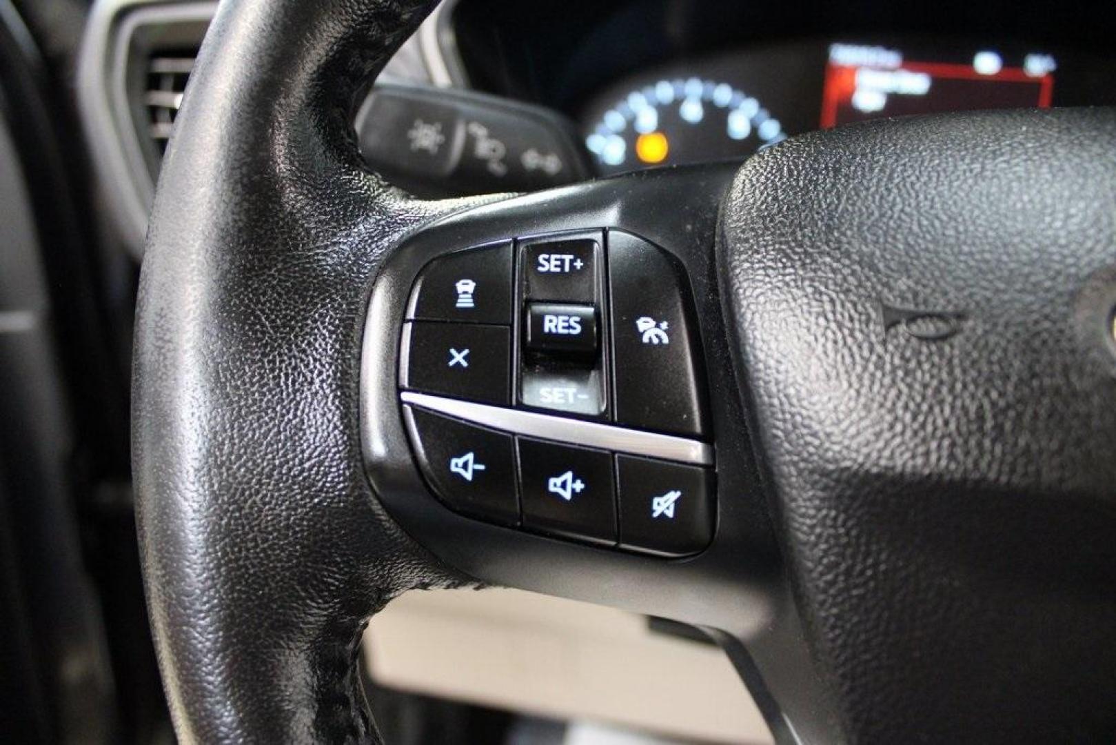 2020 Magnetic /Sandstone Ford Escape SEL (1FMCU0H6XLU) with an 1.5L EcoBoost engine, Automatic transmission, located at 15300 Midway Rd., Addison, TX, 75001, (972) 702-0011, 32.958321, -96.838074 - 2020 Ford Escape SEL<br>Now Available at Midway Auto Group Addison, Texas<br><br>Smart, efficient, and loaded with modern features, the 2020 Ford Escape SEL is a standout compact SUV that blends versatility, technology, and comfort. Whether you're commuting around DFW or heading out for a weekend t - Photo#22