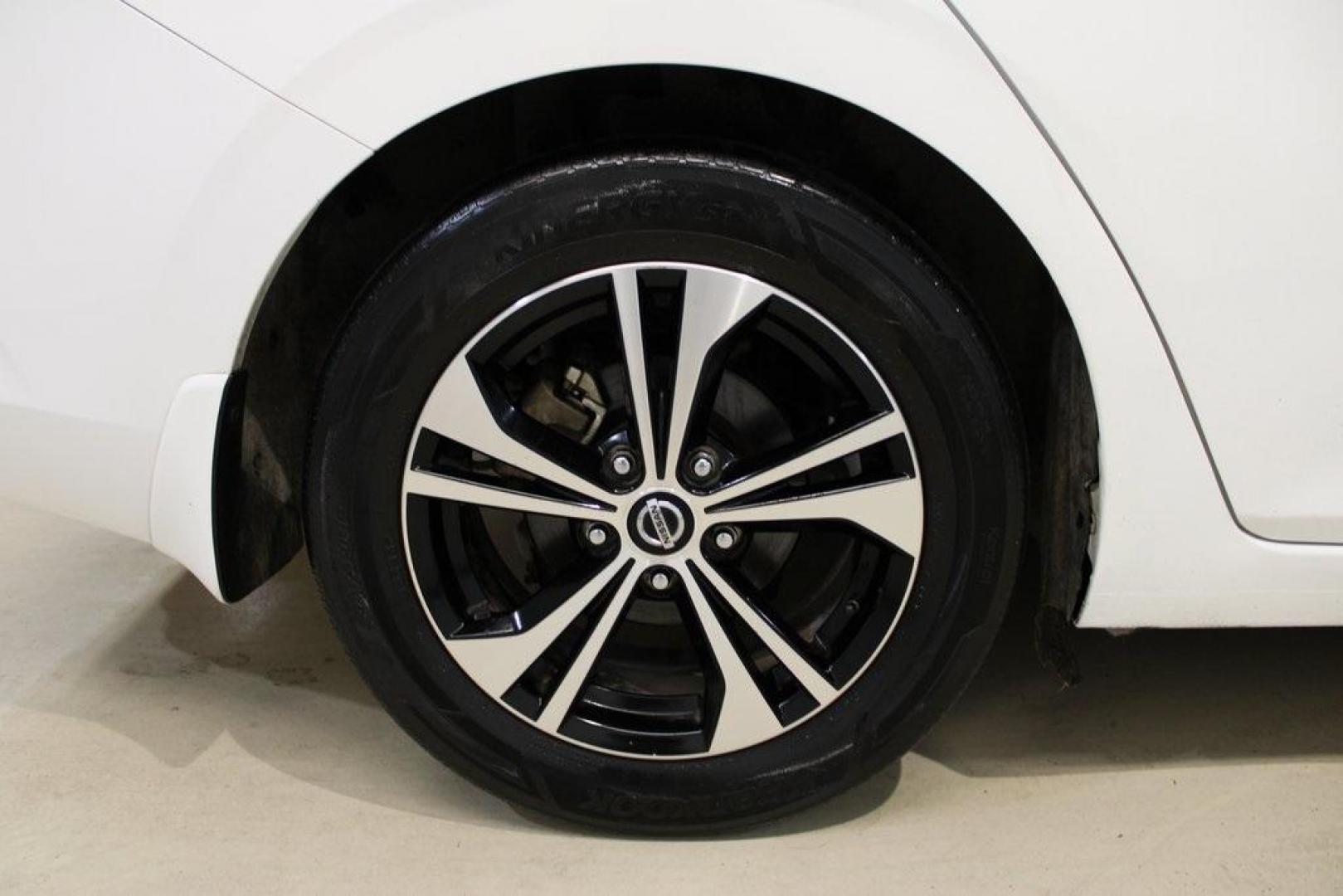 2020 Fresh Powder /Charcoal Nissan Sentra SV (3N1AB8CV7LY) with an 2.0L DOHC engine, CVT transmission, located at 15300 Midway Rd., Addison, TX, 75001, (972) 702-0011, 32.958321, -96.838074 - 2020 Nissan Sentra SV<br>Now Available at Midway Auto Group Addison, Texas<br><br>Sporty styling, modern tech, and exceptional fuel efficiency come together in the 2020 Nissan Sentra SV. This well-equipped compact sedan delivers a premium driving experience with sharp handling, a refined interior, - Photo#10