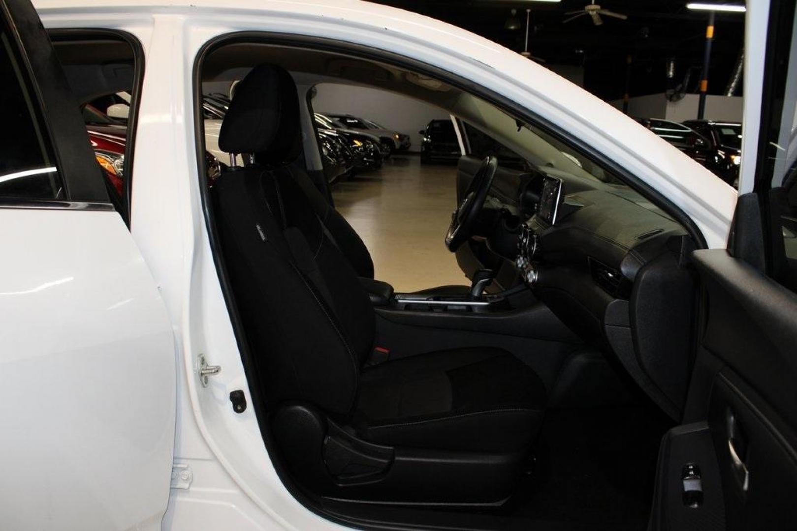 2020 Fresh Powder /Charcoal Nissan Sentra SV (3N1AB8CV7LY) with an 2.0L DOHC engine, CVT transmission, located at 15300 Midway Rd., Addison, TX, 75001, (972) 702-0011, 32.958321, -96.838074 - 2020 Nissan Sentra SV<br>Now Available at Midway Auto Group Addison, Texas<br><br>Sporty styling, modern tech, and exceptional fuel efficiency come together in the 2020 Nissan Sentra SV. This well-equipped compact sedan delivers a premium driving experience with sharp handling, a refined interior, - Photo#13