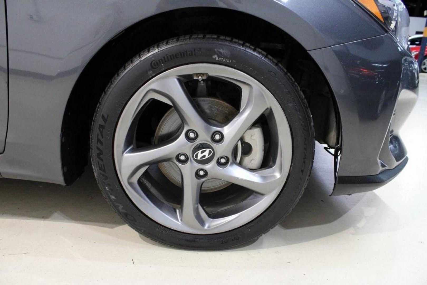 2019 Thunder Gray /Black Hyundai Veloster 2.0 (KMHTG6AF2KU) with an 2.0L 4-Cylinder MPI DOHC engine, Automatic transmission, located at 15300 Midway Rd., Addison, TX, 75001, (972) 702-0011, 32.958321, -96.838074 - Photo#13
