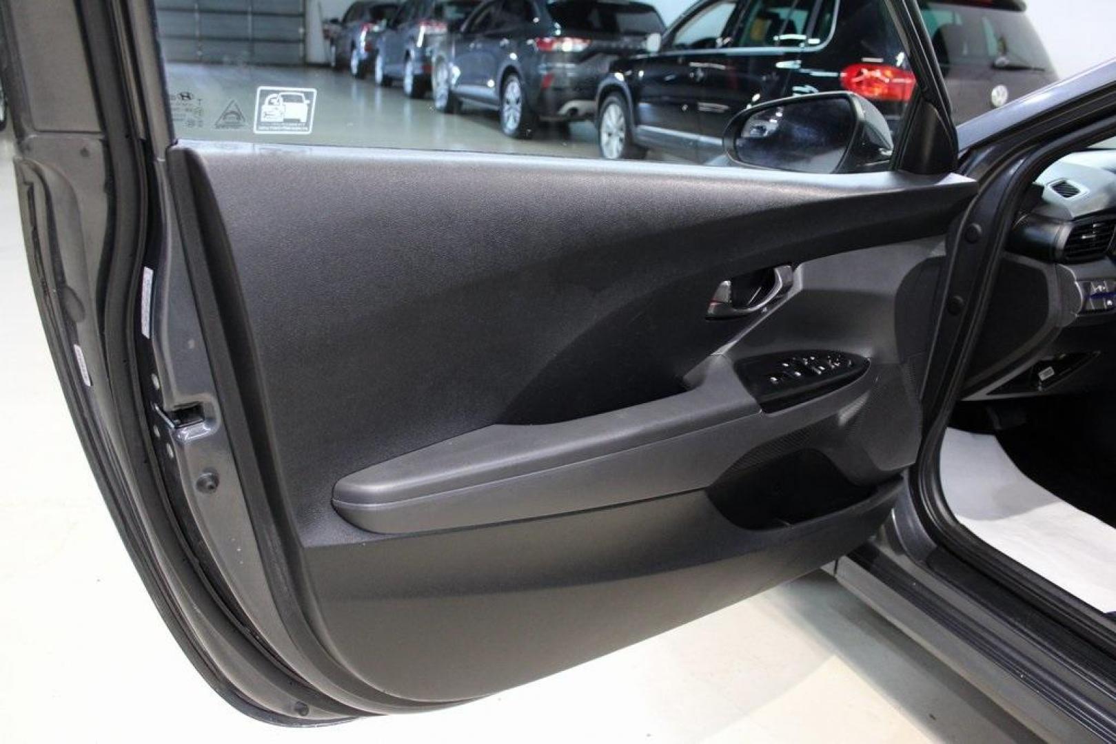 2019 Thunder Gray /Black Hyundai Veloster 2.0 (KMHTG6AF2KU) with an 2.0L 4-Cylinder MPI DOHC engine, Automatic transmission, located at 15300 Midway Rd., Addison, TX, 75001, (972) 702-0011, 32.958321, -96.838074 - Photo#24