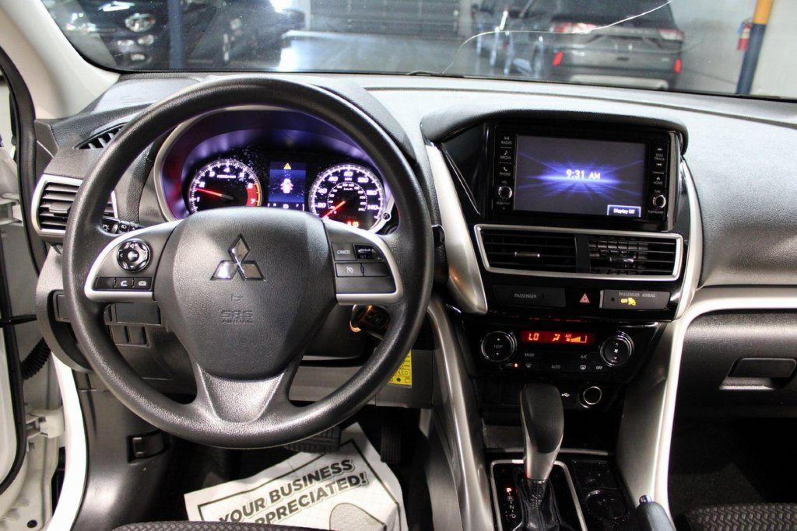 2020 Pearl White /Black Mitsubishi Eclipse Cross ES (JA4AS3AA2LZ) with an 1.5L I4 DI Turbocharged DOHC 16V LEV3-ULEV70 152hp engine, CVT transmission, located at 15300 Midway Rd., Addison, TX, 75001, (972) 702-0011, 32.958321, -96.838074 - Photo#15