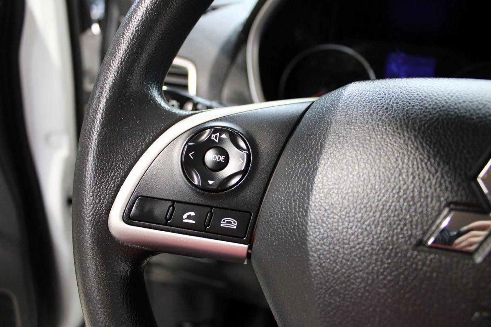 2020 Pearl White /Black Mitsubishi Eclipse Cross ES (JA4AS3AA2LZ) with an 1.5L I4 DI Turbocharged DOHC 16V LEV3-ULEV70 152hp engine, CVT transmission, located at 15300 Midway Rd., Addison, TX, 75001, (972) 702-0011, 32.958321, -96.838074 - Photo#21