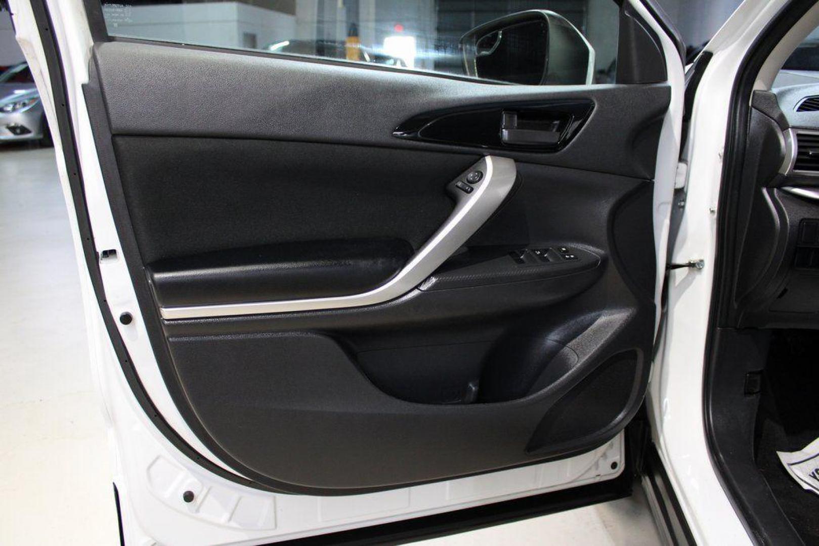 2020 Pearl White /Black Mitsubishi Eclipse Cross ES (JA4AS3AA2LZ) with an 1.5L I4 DI Turbocharged DOHC 16V LEV3-ULEV70 152hp engine, CVT transmission, located at 15300 Midway Rd., Addison, TX, 75001, (972) 702-0011, 32.958321, -96.838074 - Photo#22