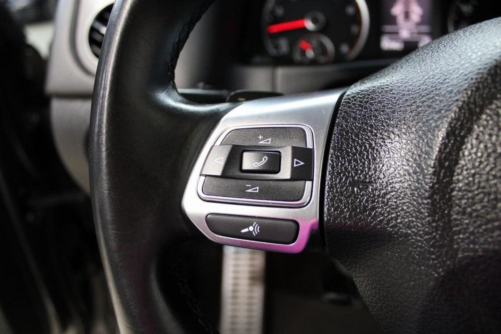 2014 Pepper / Gray /Black Volkswagen Tiguan R-Line (WVGAV3AX1EW) with an 2.0L TSI engine, Automatic transmission, located at 15300 Midway Rd., Addison, TX, 75001, (972) 702-0011, 32.958321, -96.838074 - 2014 Volkswagen Tiguan SE 4Motion<br>Now Available at Midway Auto Group Addison, Texas<br><br>Practicality meets refinement in the 2014 Volkswagen Tiguan SE 4Motiona compact SUV that delivers confident all-wheel drive performance, European styling, and a premium interior feel. Whether you're commut - Photo#26