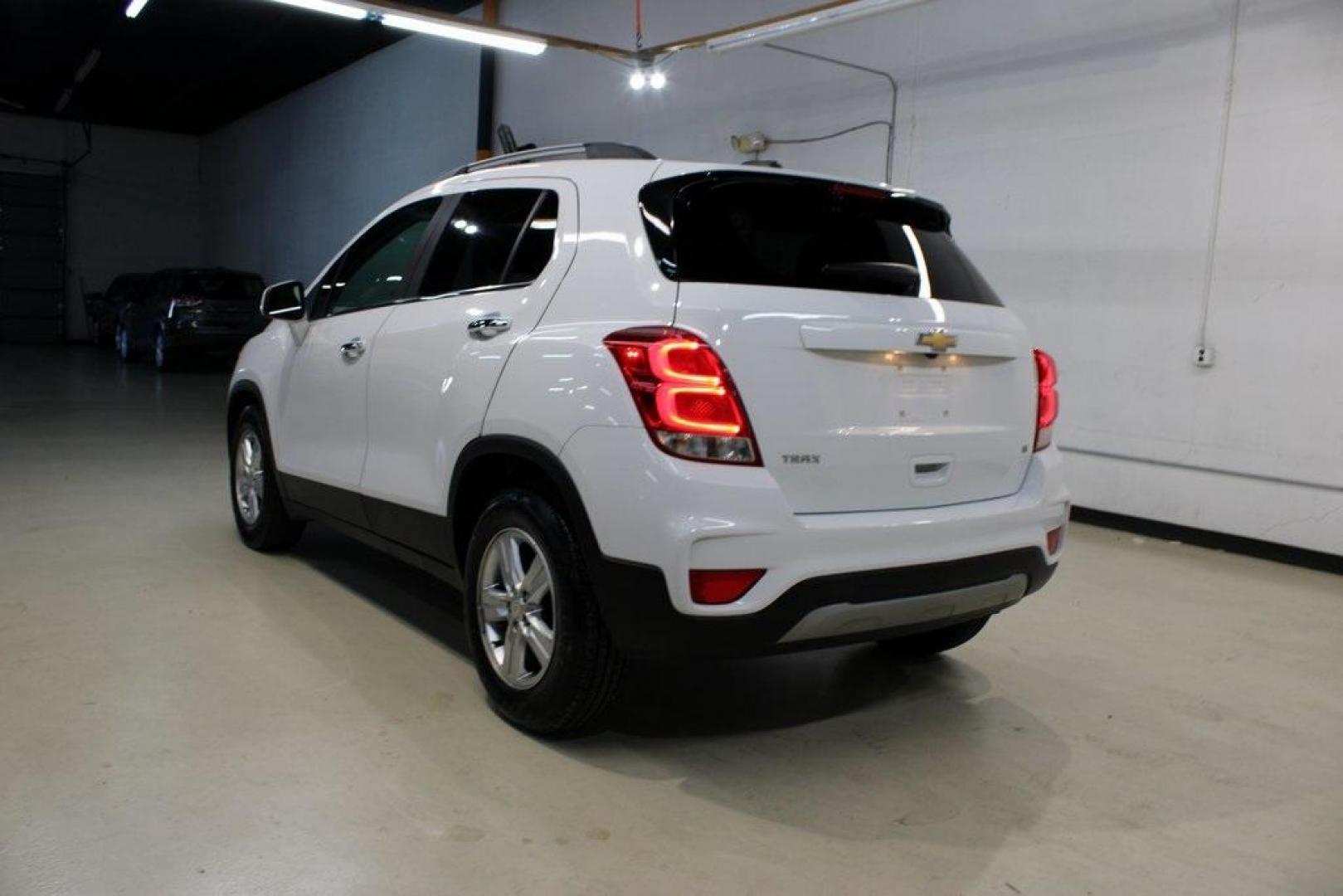 2018 Summit White /Jet Black Chevrolet Trax LT (KL7CJLSB5JB) with an ECOTEC 1.4L I4 SMPI DOHC Turbocharged VVT engine, Automatic transmission, located at 15300 Midway Rd., Addison, TX, 75001, (972) 702-0011, 32.958321, -96.838074 - 2018 Chevrolet Trax LT<br>Now Available at Midway Auto Group Addison, Texas<br><br>Compact in size but big on versatility, the 2018 Chevrolet Trax LT is a smart choice for drivers looking for efficiency, maneuverability, and modern convenience. Whether you're navigating Dallas traffic or planning a - Photo#4