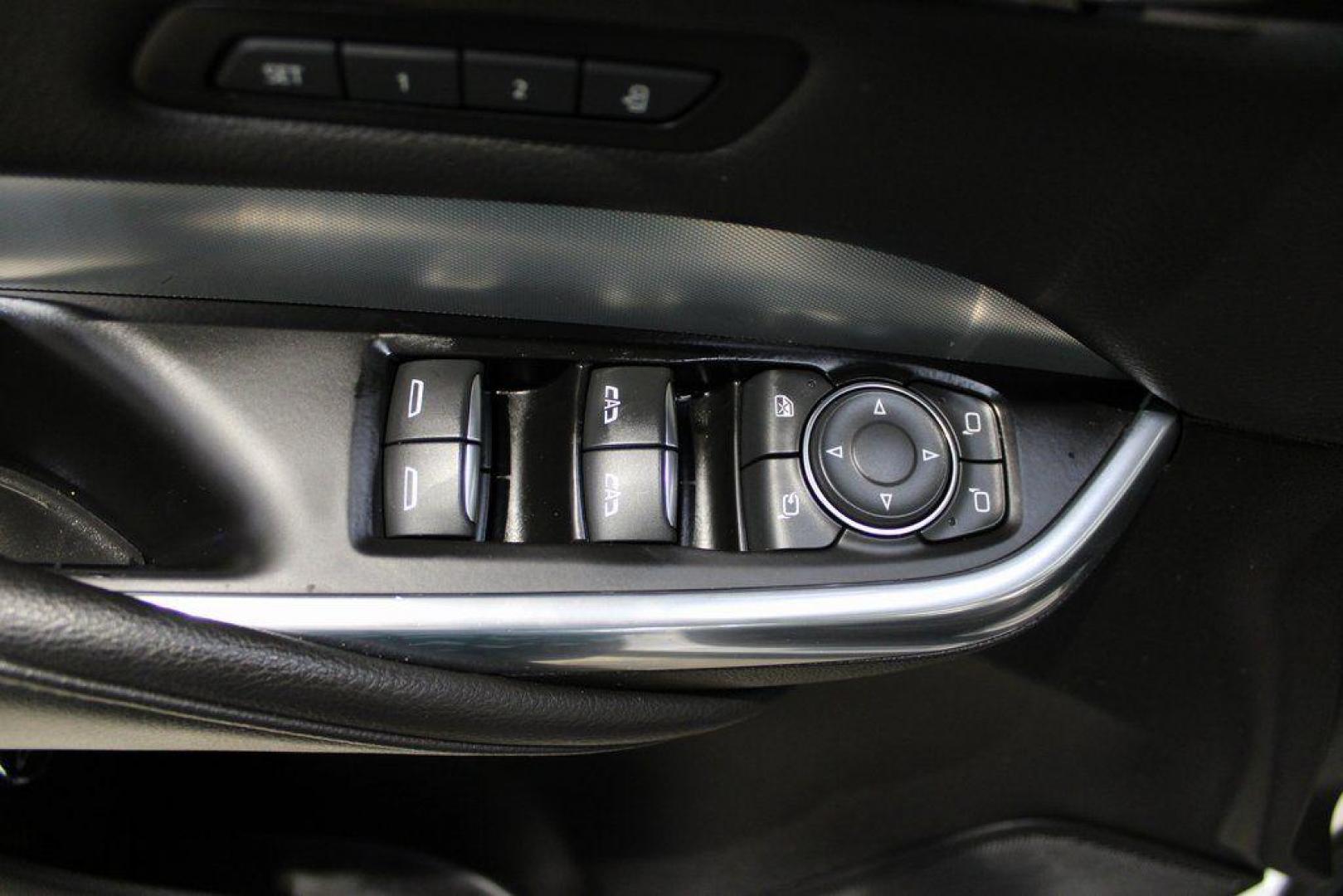 2021 Crystal White Tricoat /Black Cadillac XT4 Premium Luxury (1GYFZCR48MF) with an 2.0L I4 Turbocharged engine, Automatic transmission, located at 15300 Midway Rd., Addison, TX, 75001, (972) 702-0011, 32.958321, -96.838074 - 2021 Cadillac XT4 Premium Luxury<br>Now Available at Midway Auto Group Addison, Texas<br><br>Elevate your everyday drive with the 2021 Cadillac XT4 Premium Luxury a compact luxury SUV that blends bold styling, advanced technology, and premium comfort. With responsive performance and a refined inter - Photo#26