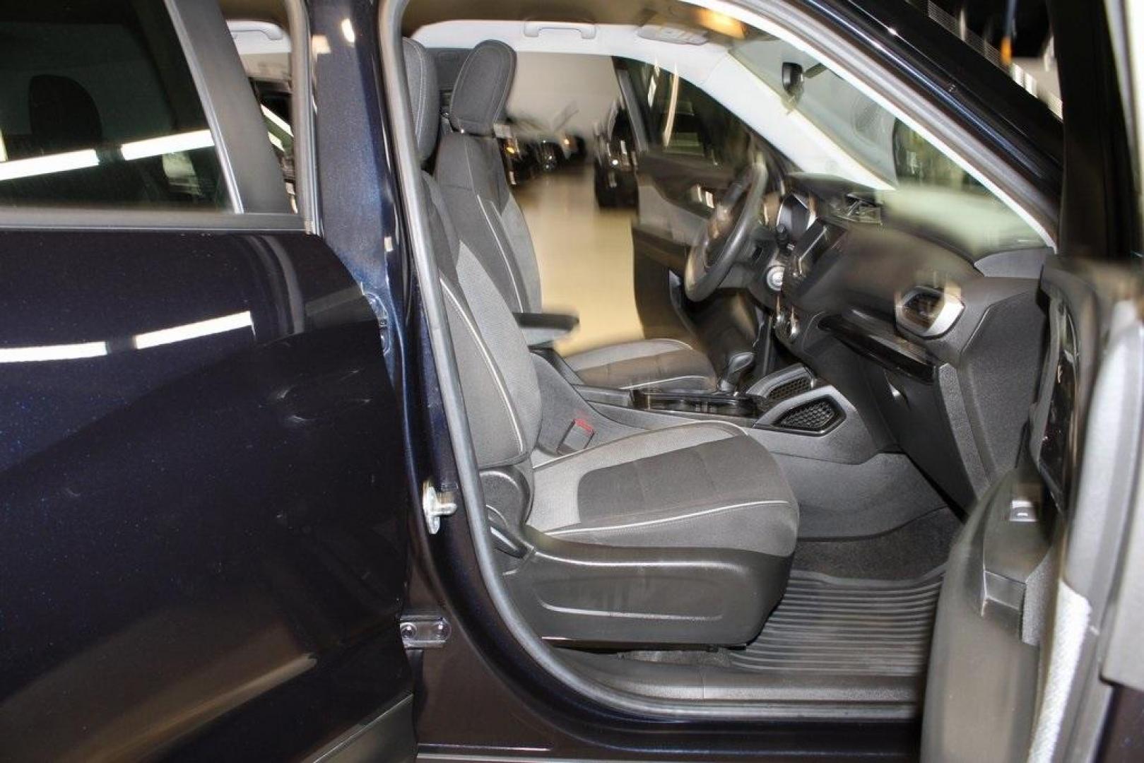 2021 Midnight Blue Metallic /Black Chevrolet TrailBlazer LS (KL79MMS28MB) with an 1.2L Ecotec Turbo DOHC DI w/VVT engine, CVT transmission, located at 15300 Midway Rd., Addison, TX, 75001, (972) 702-0011, 32.958321, -96.838074 - 2021 Chevrolet Trailblazer LT<br>Now Available at Midway Auto Group Addison, Texas<br><br>Sporty, spacious, and loaded with techthe 2021 Chevrolet Trailblazer LT is the perfect crossover for drivers who want bold styling and everyday practicality. With excellent fuel economy, intuitive safety featu - Photo#14