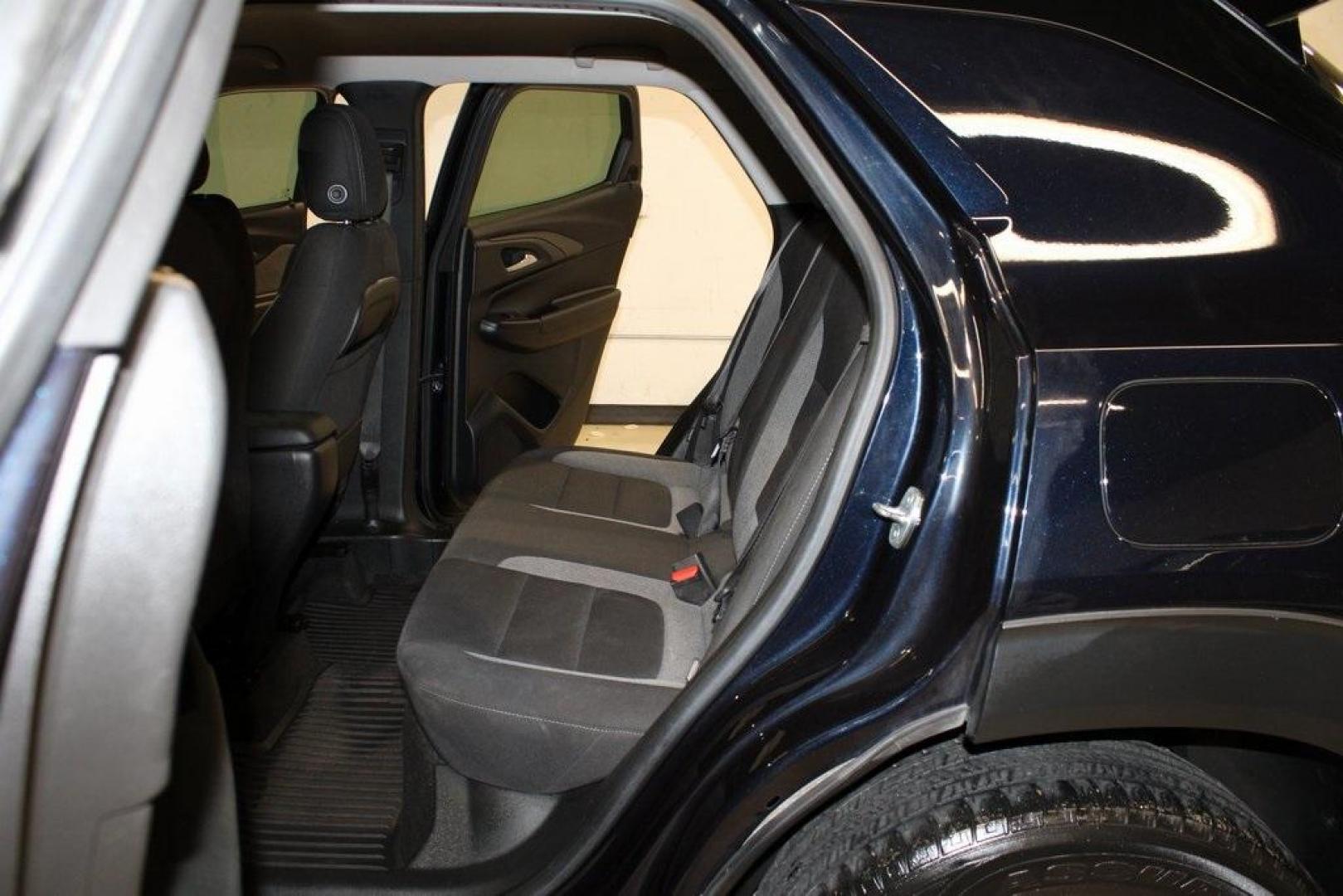 2021 Midnight Blue Metallic /Black Chevrolet TrailBlazer LS (KL79MMS28MB) with an 1.2L Ecotec Turbo DOHC DI w/VVT engine, CVT transmission, located at 15300 Midway Rd., Addison, TX, 75001, (972) 702-0011, 32.958321, -96.838074 - 2021 Chevrolet Trailblazer LT<br>Now Available at Midway Auto Group Addison, Texas<br><br>Sporty, spacious, and loaded with techthe 2021 Chevrolet Trailblazer LT is the perfect crossover for drivers who want bold styling and everyday practicality. With excellent fuel economy, intuitive safety featu - Photo#16