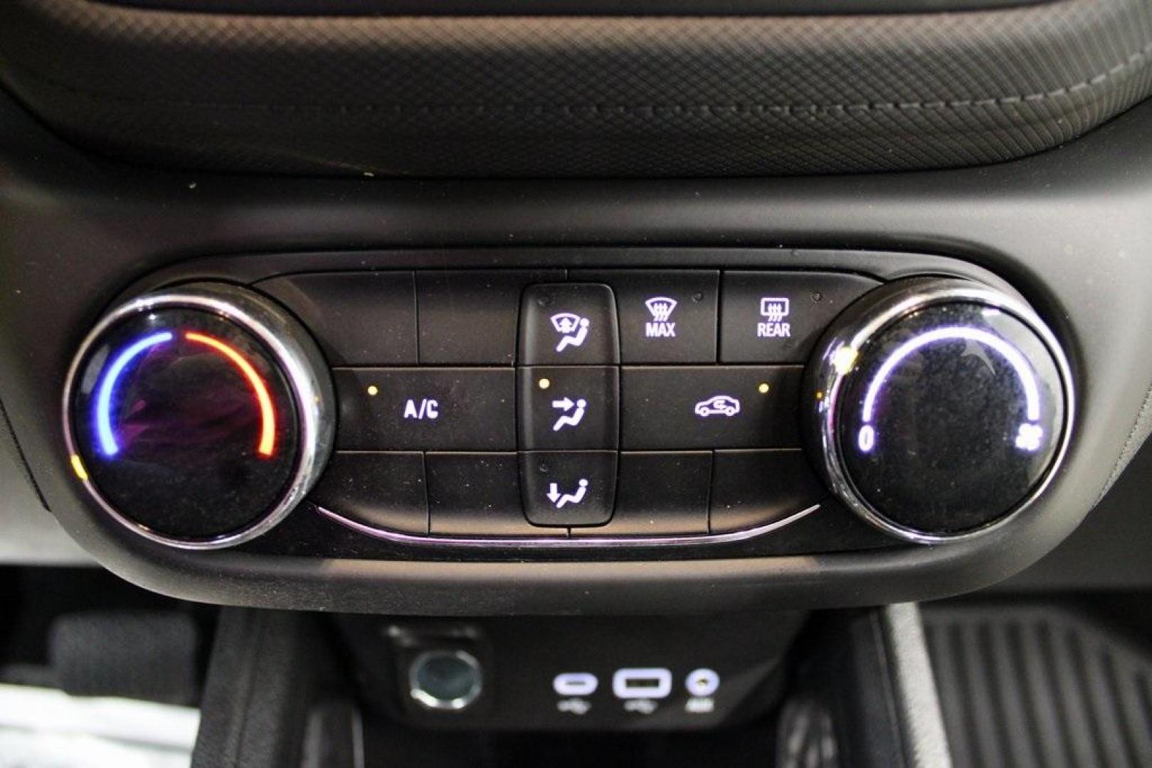 2021 Midnight Blue Metallic /Black Chevrolet TrailBlazer LS (KL79MMS28MB) with an 1.2L Ecotec Turbo DOHC DI w/VVT engine, CVT transmission, located at 15300 Midway Rd., Addison, TX, 75001, (972) 702-0011, 32.958321, -96.838074 - 2021 Chevrolet Trailblazer LT<br>Now Available at Midway Auto Group Addison, Texas<br><br>Sporty, spacious, and loaded with techthe 2021 Chevrolet Trailblazer LT is the perfect crossover for drivers who want bold styling and everyday practicality. With excellent fuel economy, intuitive safety featu - Photo#20