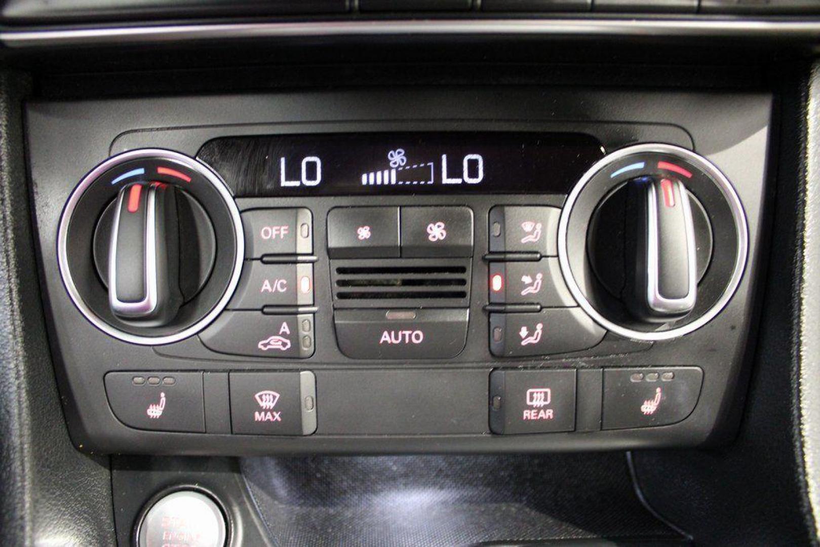 2018 White /Chestnut Brown Audi Q3 2.0T Premium (WA1JCCFS3JR) with an 2.0L 4-Cylinder TFSI engine, Automatic transmission, located at 15300 Midway Rd., Addison, TX, 75001, (972) 702-0011, 32.958321, -96.838074 - HOME OF THE NO HAGGLE PRICE - WHOLESALE PRICES TO THE PUBLIC!! Priced below KBB Fair Purchase Price!<br><br>White 2018 Audi Q3 2.0T Premium<br><br>20/28 City/Highway MPG<br><br>Awards:<br> * 2018 KBB.com 10 Best Luxury Cars Under $35,000 * 2018 KBB.com 10 Most Awarded Brands<br><br>At Midway Auto - Photo#16