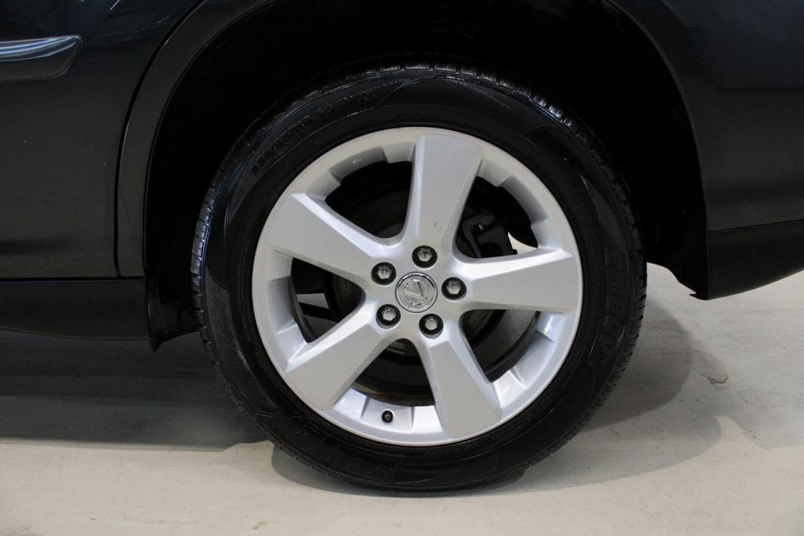 2005 Light Blue /Beige Lexus RX 330 (JTJGA31U850) with an 3.3L V6 SMPI DOHC 24V engine, Automatic transmission, located at 15300 Midway Rd., Addison, TX, 75001, (972) 702-0011, 32.958321, -96.838074 - Photo#8
