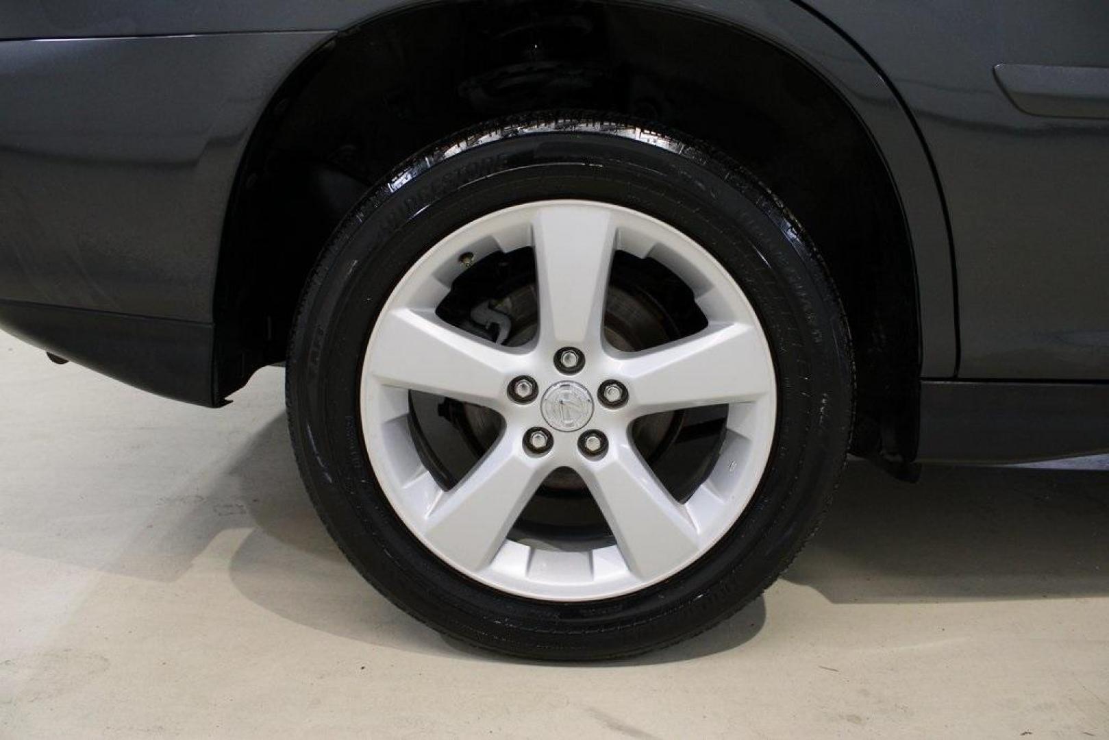 2005 Light Blue /Beige Lexus RX 330 (JTJGA31U850) with an 3.3L V6 SMPI DOHC 24V engine, Automatic transmission, located at 15300 Midway Rd., Addison, TX, 75001, (972) 702-0011, 32.958321, -96.838074 - Photo#9