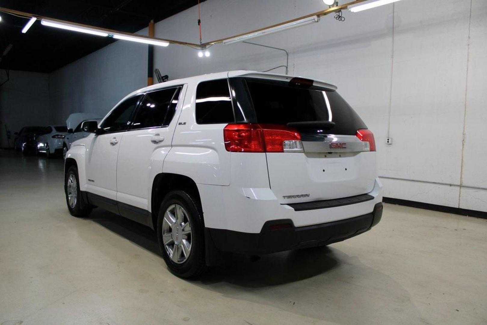2010 Summit White /Black GMC Terrain SLE-1 (2CTALBEW6A6) with an 2.4L I4 SIDI VVT engine, Automatic transmission, located at 15300 Midway Rd., Addison, TX, 75001, (972) 702-0011, 32.958321, -96.838074 - 2010 GMC Terrain SLE-1<br>Now Available at Midway Auto Group Addison, Texas<br><br>Versatile, roomy, and built for everyday confidence this 2010 GMC Terrain SLE1 delivers rugged utility with driver friendly comfort. With a spacious cabin, solid performance, and an intuitive feature set, its an idea - Photo#3