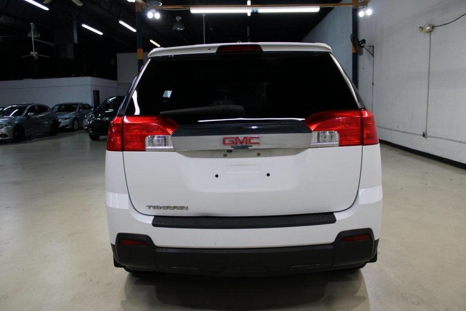 2010 Summit White /Black GMC Terrain SLE-1 (2CTALBEW6A6) with an 2.4L I4 SIDI VVT engine, Automatic transmission, located at 15300 Midway Rd., Addison, TX, 75001, (972) 702-0011, 32.958321, -96.838074 - 2010 GMC Terrain SLE-1<br>Now Available at Midway Auto Group Addison, Texas<br><br>Versatile, roomy, and built for everyday confidence this 2010 GMC Terrain SLE1 delivers rugged utility with driver friendly comfort. With a spacious cabin, solid performance, and an intuitive feature set, its an idea - Photo#6