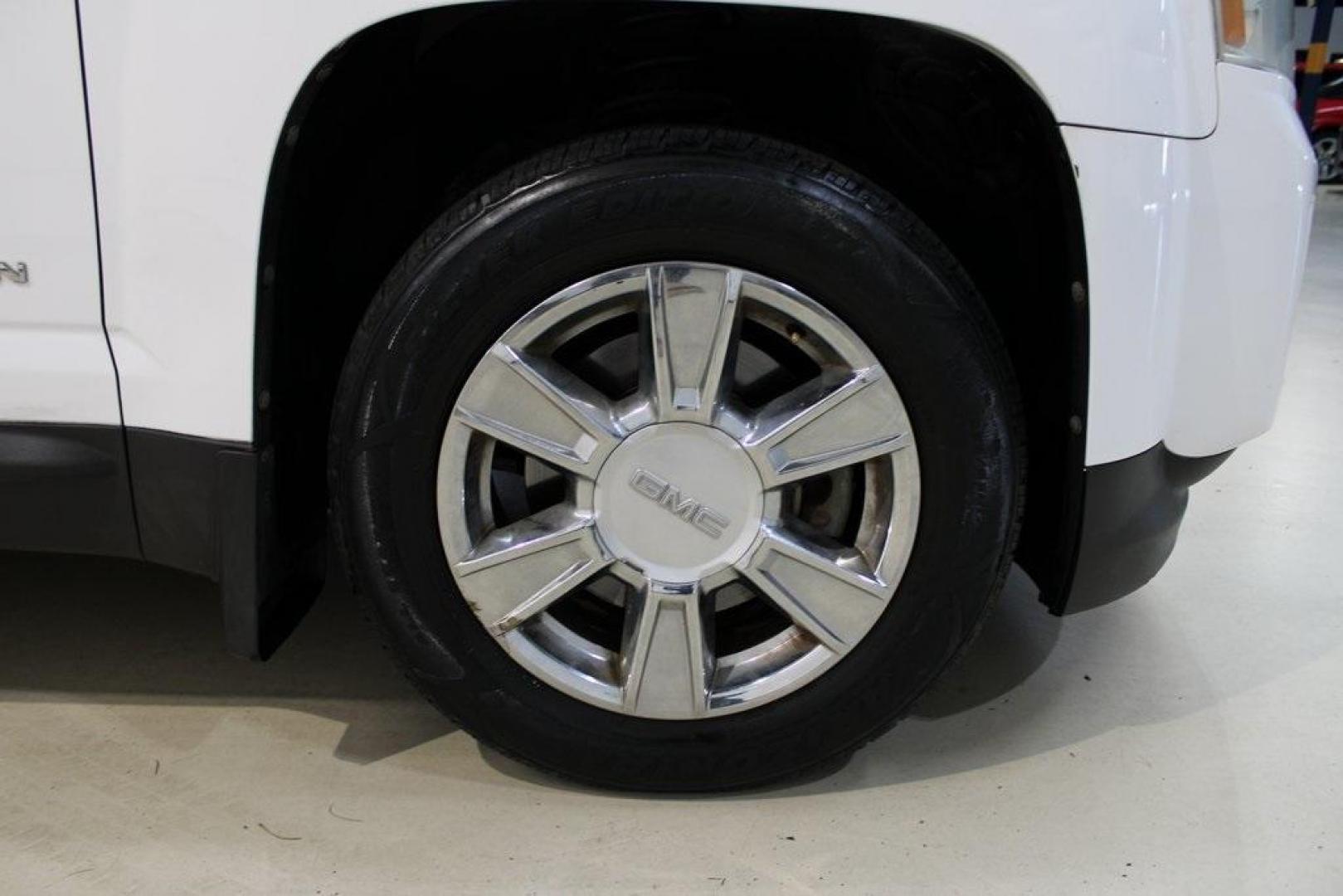 2010 Summit White /Black GMC Terrain SLE-1 (2CTALBEW6A6) with an 2.4L I4 SIDI VVT engine, Automatic transmission, located at 15300 Midway Rd., Addison, TX, 75001, (972) 702-0011, 32.958321, -96.838074 - 2010 GMC Terrain SLE-1<br>Now Available at Midway Auto Group Addison, Texas<br><br>Versatile, roomy, and built for everyday confidence this 2010 GMC Terrain SLE1 delivers rugged utility with driver friendly comfort. With a spacious cabin, solid performance, and an intuitive feature set, its an idea - Photo#11