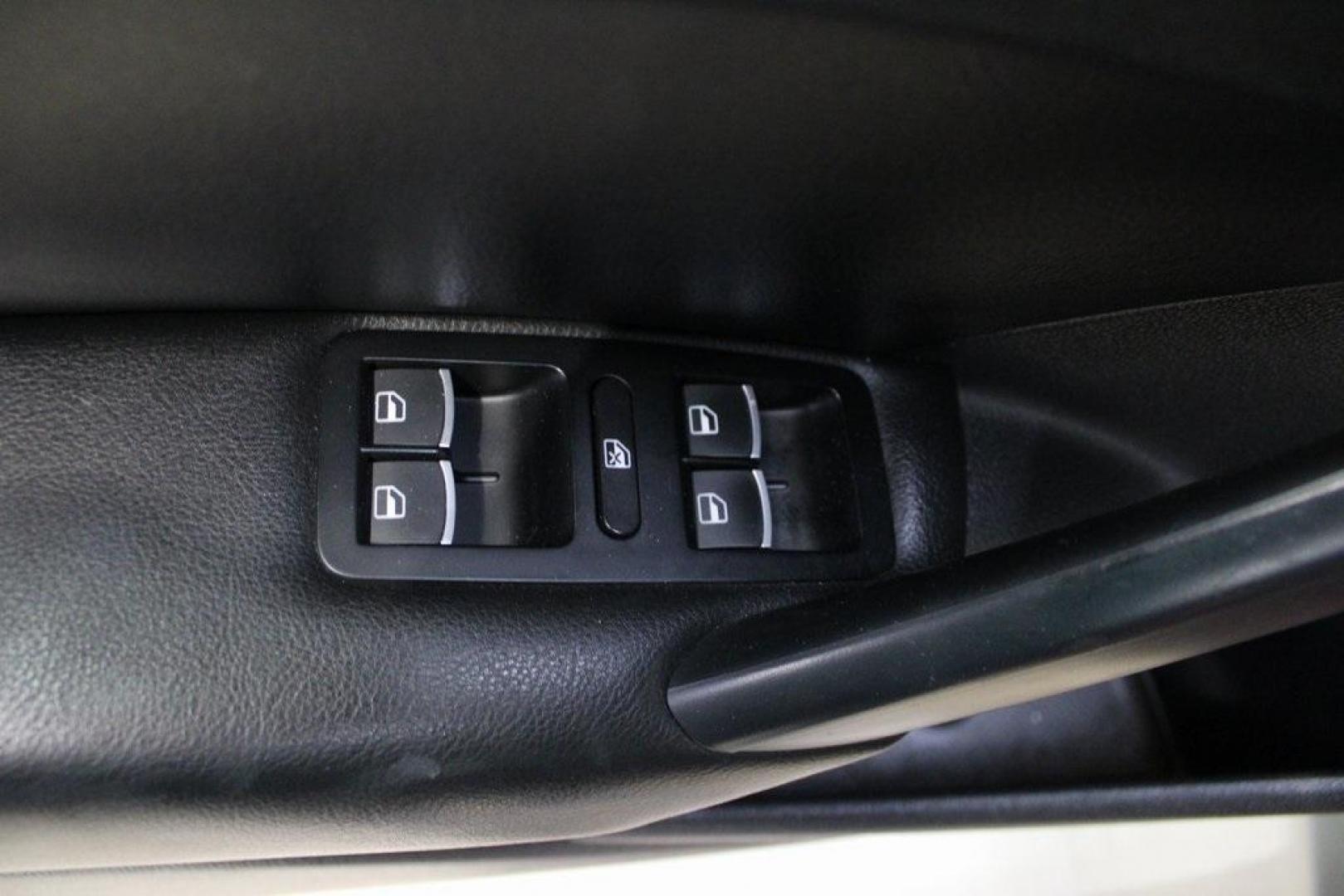 2013 OPERA RED METALLIC /Titan Black Volkswagen Passat 2.5 SE (1VWBH7A39DC) with an 2.5L 5-Cylinder DOHC engine, Automatic transmission, located at 15300 Midway Rd., Addison, TX, 75001, (972) 702-0011, 32.958321, -96.838074 - HOME OF THE NO HAGGLE PRICE - WHOLESALE PRICES TO THE PUBLIC!! Odometer is 27352 miles below market average!<br><br>OPERA RED METALLIC 2013 Volkswagen Passat 2.5 SE<br><br>22/31 City/Highway MPG<br><br>Awards:<br> * 2013 KBB.com 10 Best New Sedans Under $25,000 * 2013 KBB.com 10 Best Family Cars< - Photo#19