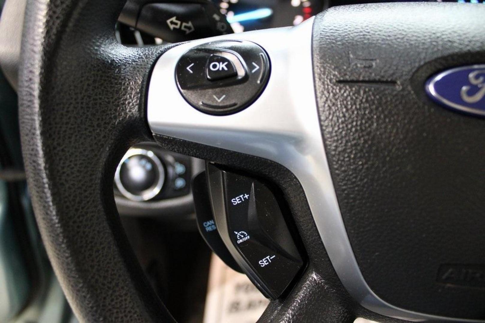 2013 Frosted Glass Metallic /Black Ford Escape SE (1FMCU9GX0DU) with an EcoBoost 1.6L I4 GTDi DOHC Turbocharged VCT engine, Automatic transmission, located at 15300 Midway Rd., Addison, TX, 75001, (972) 702-0011, 32.958321, -96.838074 - Photo#23