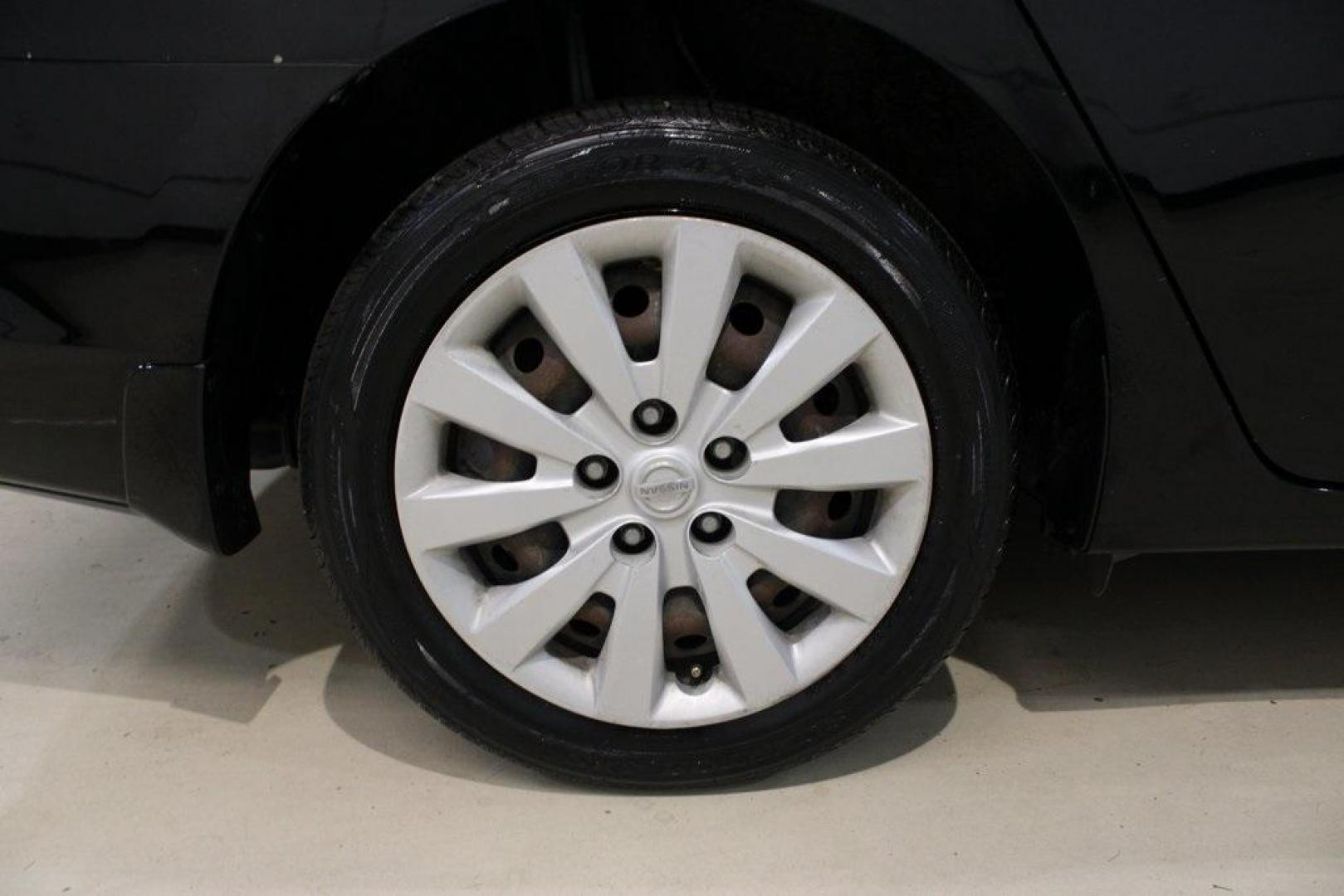2017 Super Black /Charcoal Nissan Sentra S (3N1AB7AP1HY) with an 1.8L 4-Cylinder DOHC 16V engine, CVT transmission, located at 15300 Midway Rd., Addison, TX, 75001, (972) 702-0011, 32.958321, -96.838074 - 2017 Nissan Sentra S<br>Now Available at Midway Auto Group Addison, Texas<br><br>Efficient, dependable, and comfortablethe 2017 Nissan Sentra S is the perfect choice for daily commuting or weekend travel. Offering a spacious interior, excellent fuel economy, and modern convenience features, this se - Photo#8