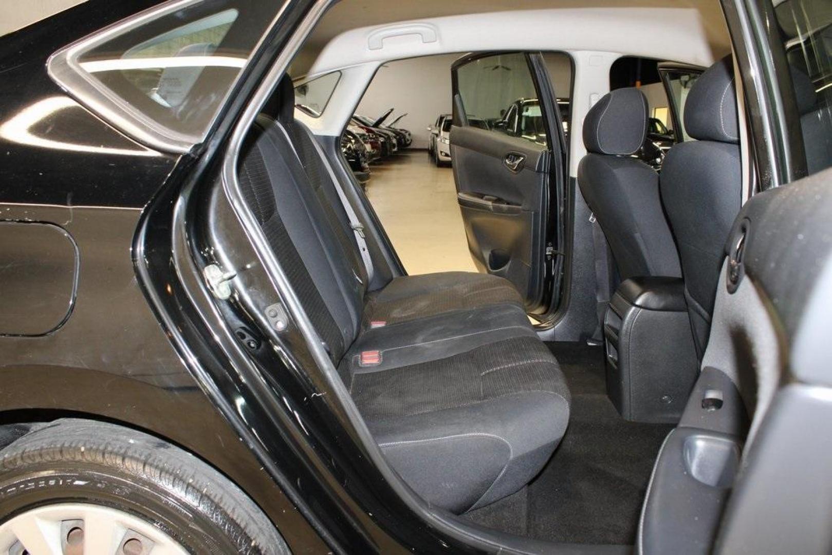 2017 Super Black /Charcoal Nissan Sentra S (3N1AB7AP1HY) with an 1.8L 4-Cylinder DOHC 16V engine, CVT transmission, located at 15300 Midway Rd., Addison, TX, 75001, (972) 702-0011, 32.958321, -96.838074 - 2017 Nissan Sentra S<br>Now Available at Midway Auto Group Addison, Texas<br><br>Efficient, dependable, and comfortablethe 2017 Nissan Sentra S is the perfect choice for daily commuting or weekend travel. Offering a spacious interior, excellent fuel economy, and modern convenience features, this se - Photo#11