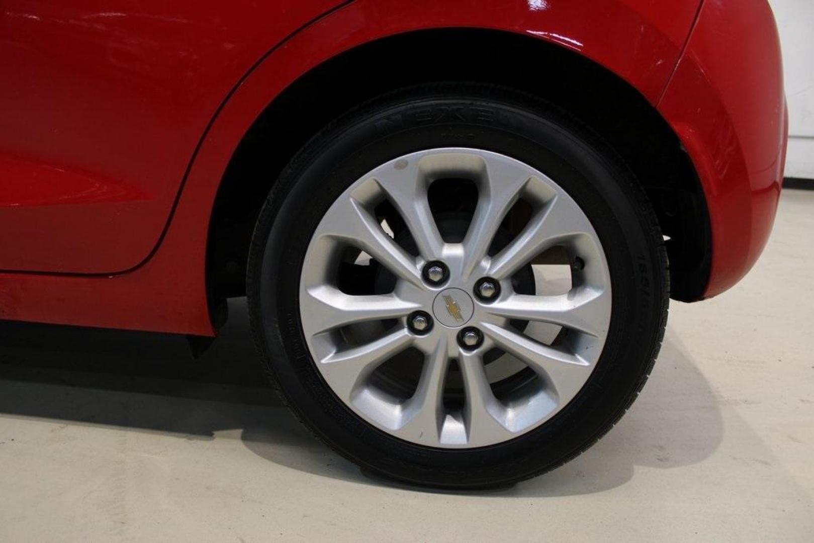 2021 Red Hot /Jet Black/Dark Anderson Silver Metallic Chevrolet Spark 1LT (KL8CD6SA9MC) with an 1.4L DOHC engine, CVT transmission, located at 15300 Midway Rd., Addison, TX, 75001, (972) 702-0011, 32.958321, -96.838074 - Photo#9