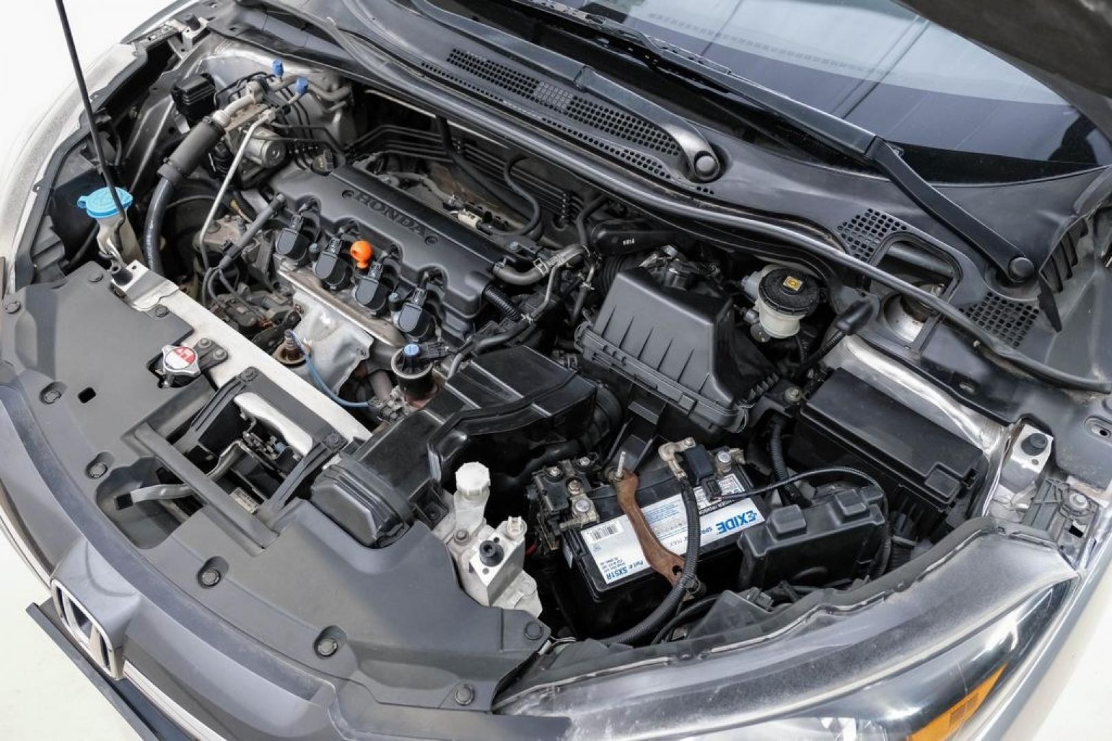 2016 Alabaster Silver Metallic /Black Honda HR-V EX-L (3CZRU5H76GM) with an 1.8L I4 SOHC 16V i-VTEC engine, CVT transmission, located at 15300 Midway Rd., Addison, TX, 75001, (972) 702-0011, 32.958321, -96.838074 - Photo#43