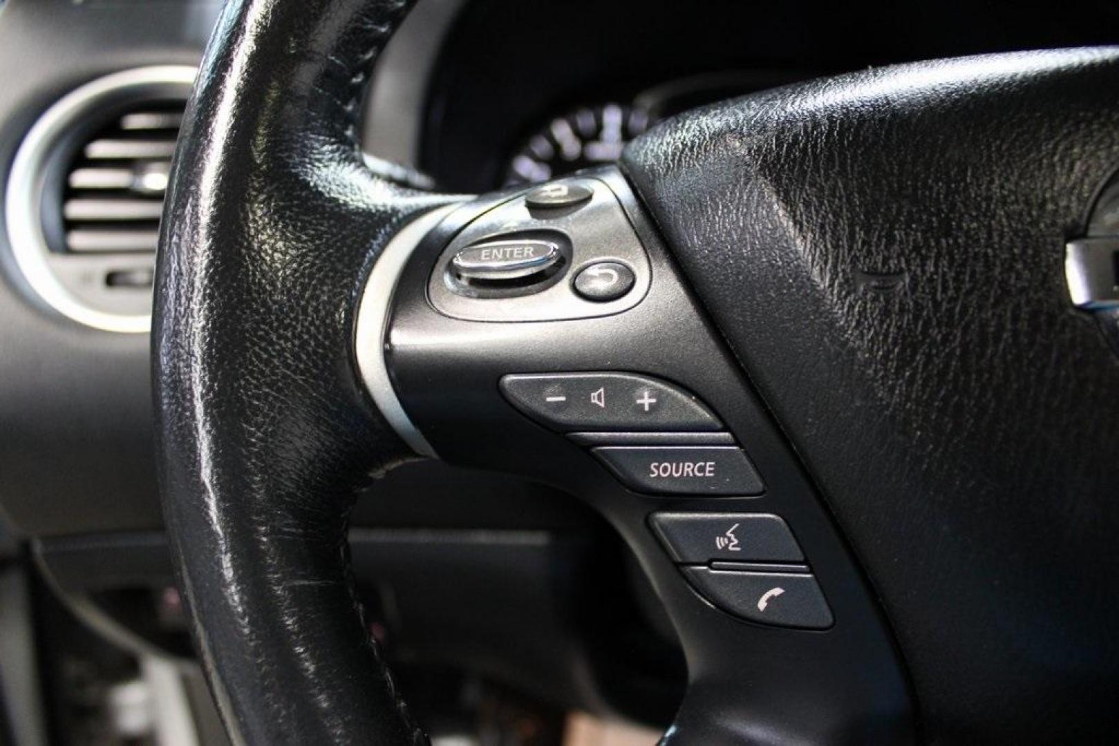 2020 Brilliant Silver Metallic /Charcoal Nissan Pathfinder SL (5N1DR2CN3LC) with an V6 engine, CVT transmission, located at 15300 Midway Rd., Addison, TX, 75001, (972) 702-0011, 32.958321, -96.838074 - 2020 Nissan Pathfinder SV<br>Now Available at Midway Auto Group Addison, Texas<br><br>The 2020 Nissan Pathfinder SV is a versatile 3-row SUV that combines strong performance, advanced technology, and spacious comfort. With seating for seven, a powerful V6 engine, and impressive towing capability, t - Photo#27