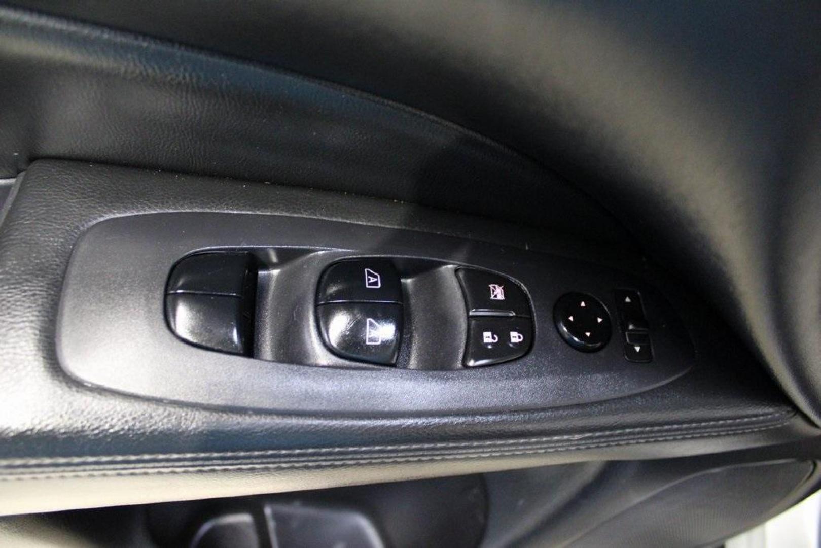 2020 Brilliant Silver Metallic /Charcoal Nissan Pathfinder SL (5N1DR2CN3LC) with an V6 engine, CVT transmission, located at 15300 Midway Rd., Addison, TX, 75001, (972) 702-0011, 32.958321, -96.838074 - 2020 Nissan Pathfinder SV<br>Now Available at Midway Auto Group Addison, Texas<br><br>The 2020 Nissan Pathfinder SV is a versatile 3-row SUV that combines strong performance, advanced technology, and spacious comfort. With seating for seven, a powerful V6 engine, and impressive towing capability, t - Photo#29
