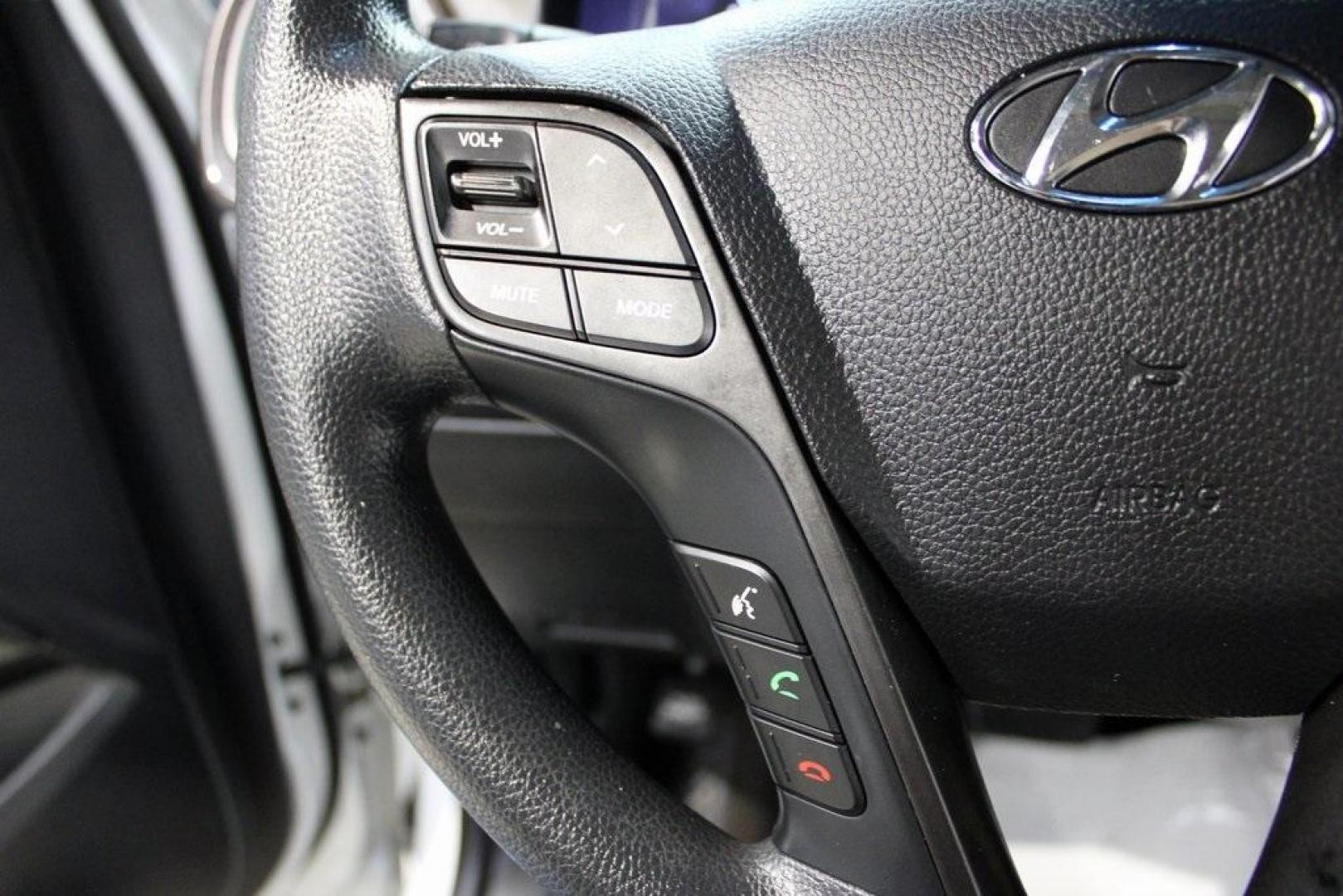 2018 Pearl White /Gray Hyundai Santa Fe Sport 2.4 Base (5XYZT3LB5JG) with an 2.4L I4 DGI DOHC 16V engine, Automatic transmission, located at 15300 Midway Rd., Addison, TX, 75001, (972) 702-0011, 32.958321, -96.838074 - 2018 Hyundai Santa Fe Sport<br>Now Available at Midway Auto Group Addison, Texas<br><br>Spacious, stylish, and versatile, the 2018 Hyundai Santa Fe Sport is a midsize SUV designed to handle daily commutes, weekend getaways, and everything in between. With a comfortable cabin, modern technology, and - Photo#23